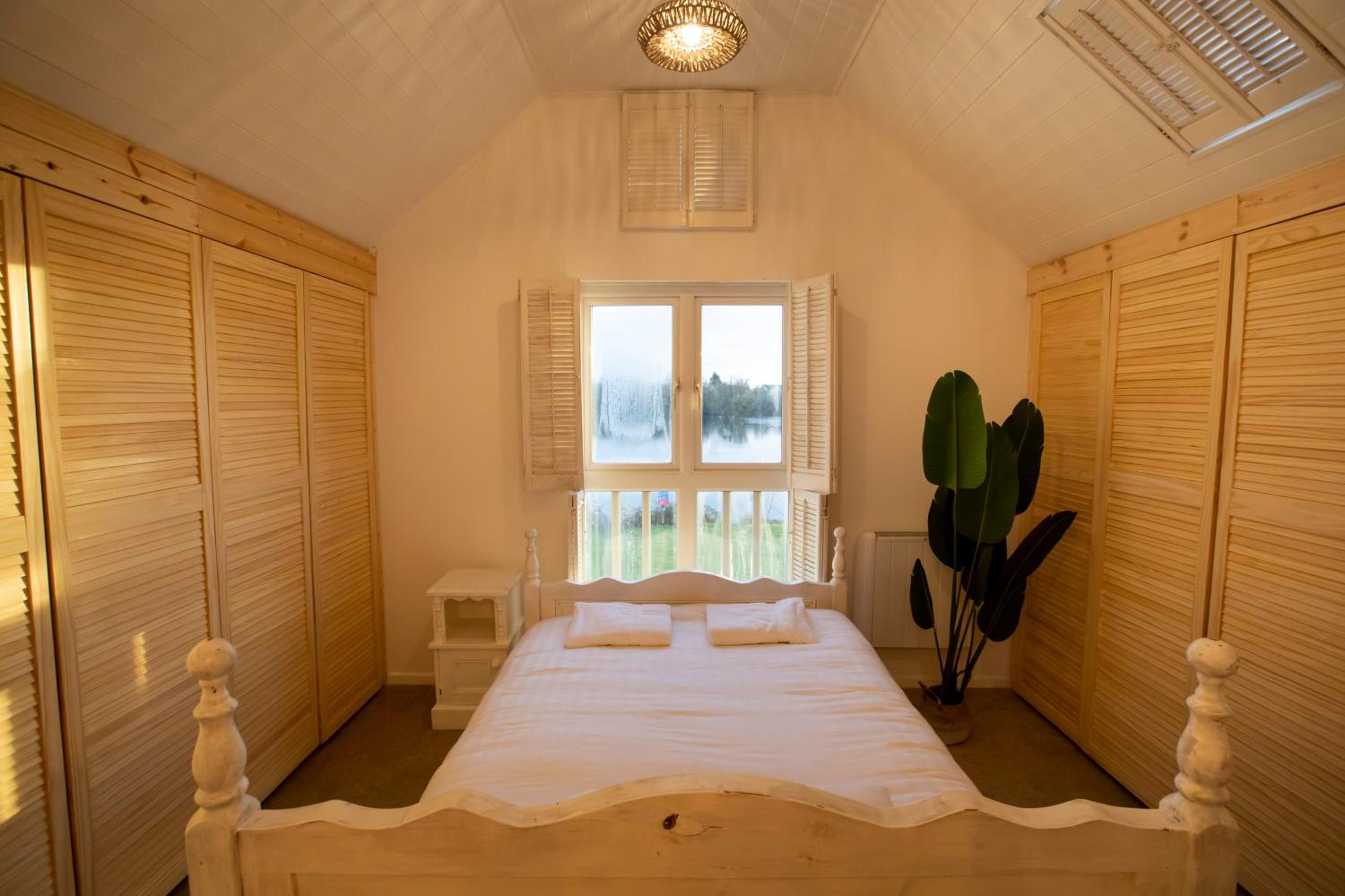 Barefoot lodge