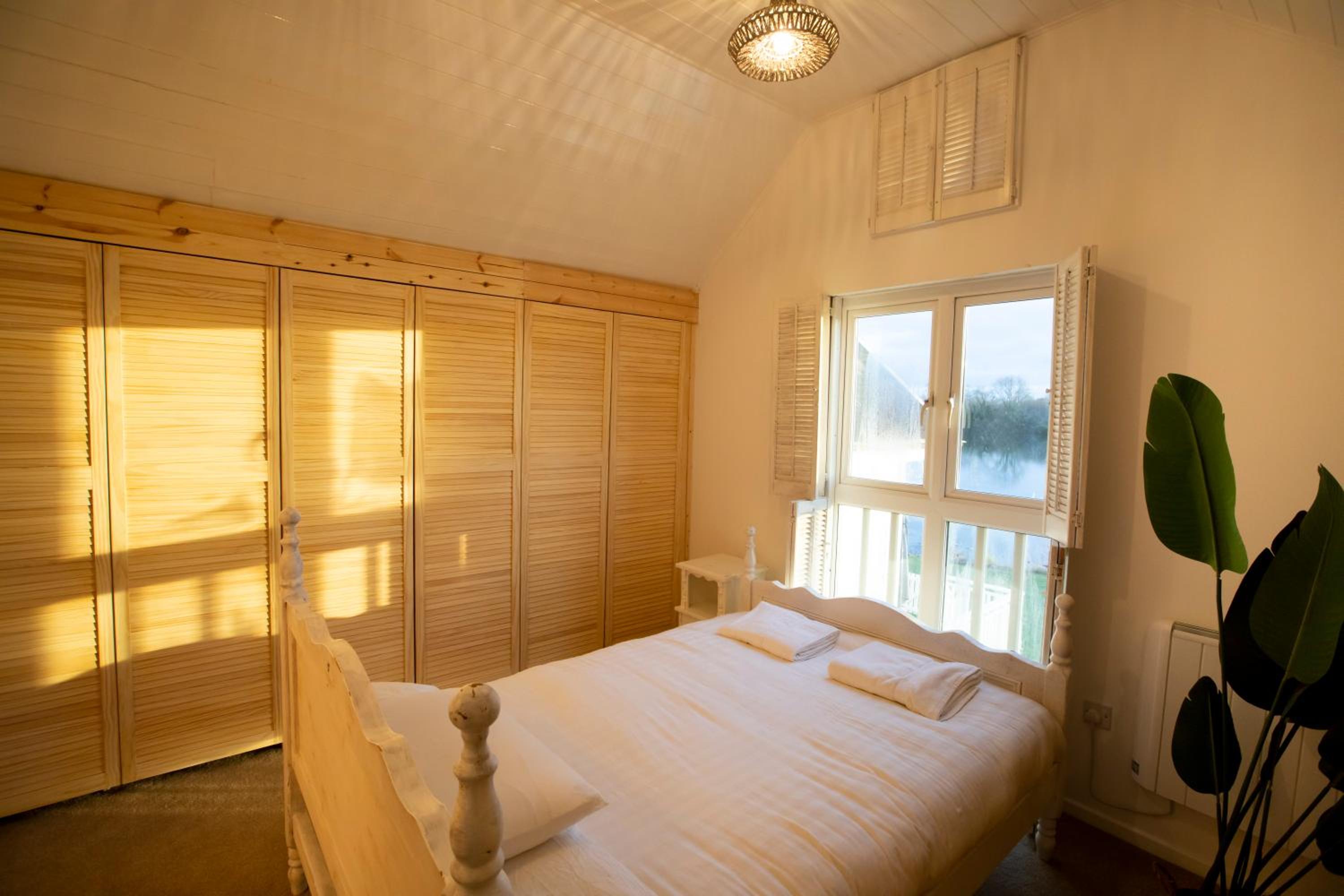 Barefoot lodge