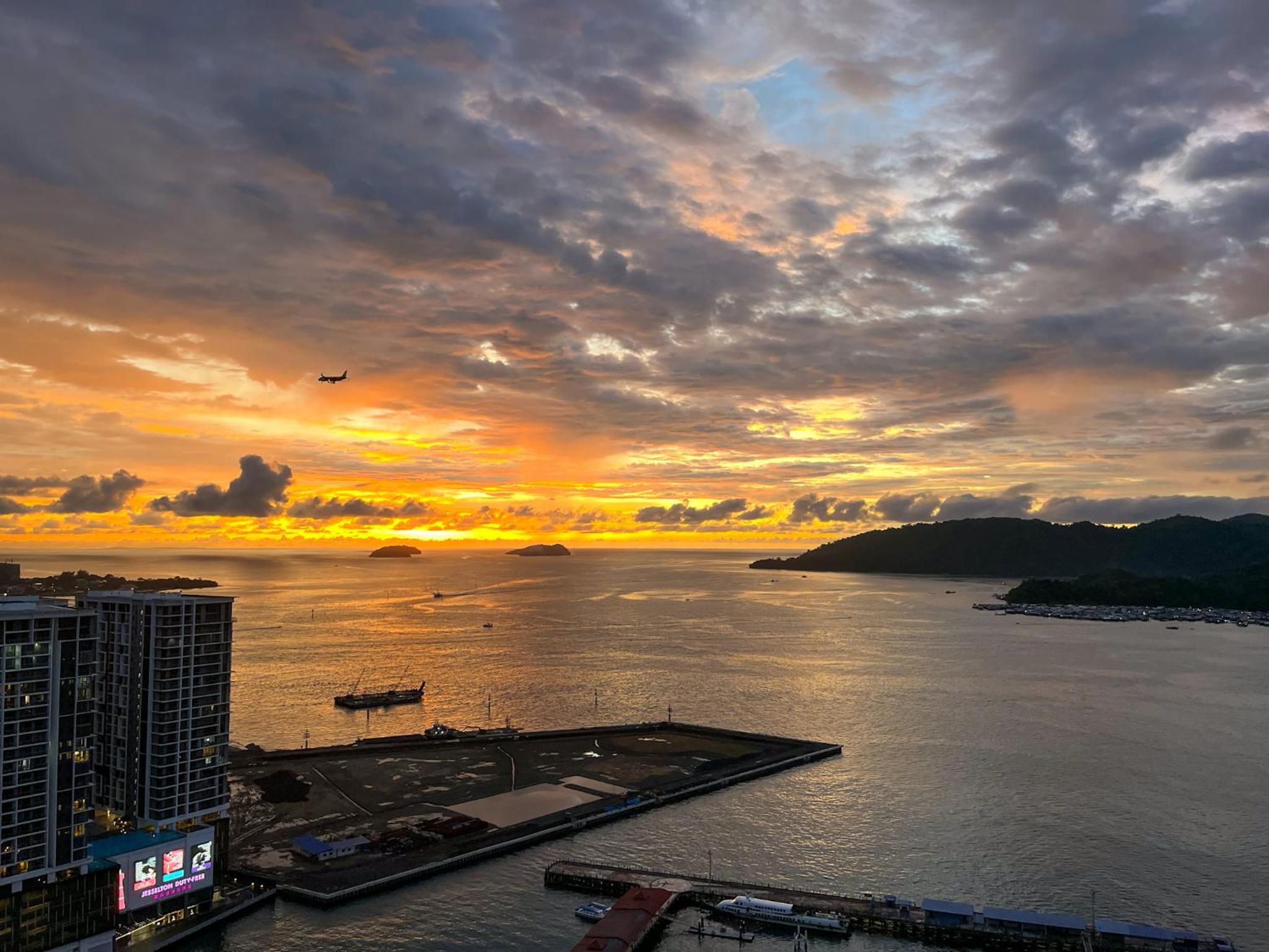 JESSELTON QUAY SEAVIEW Can Request LateCheckout 2pm