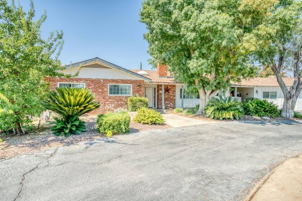 Hotel X-Large Spacious Deluxe House Fastest Wi-Fi - Image 1