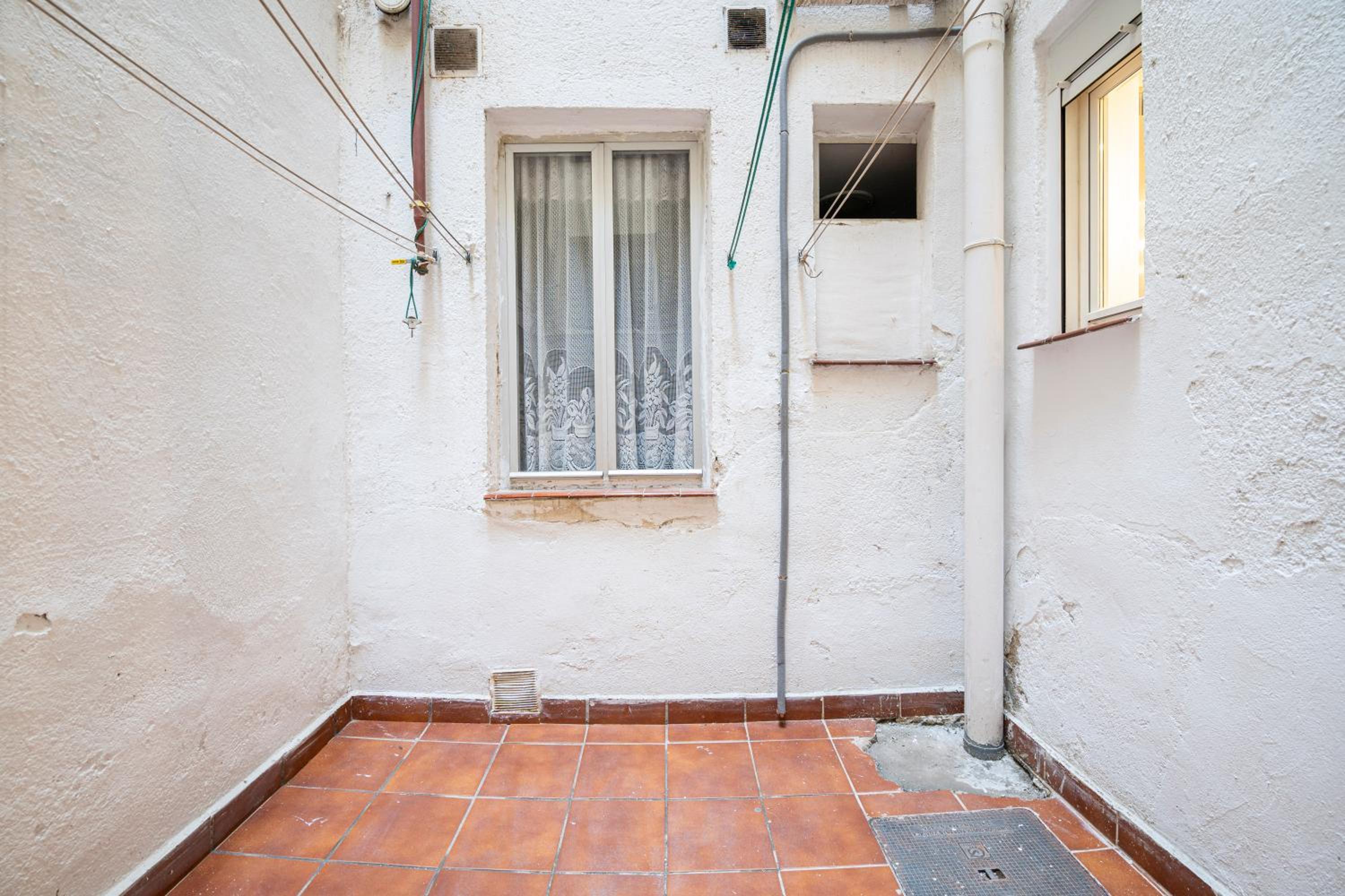 For You Rentals COZY APARTMENT TEMPORAL IN BARRIO SALAMANCA JOG48 view 3