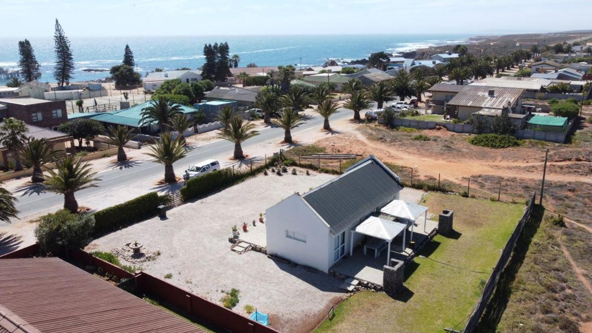 Diamond Divers Accomadation view 4