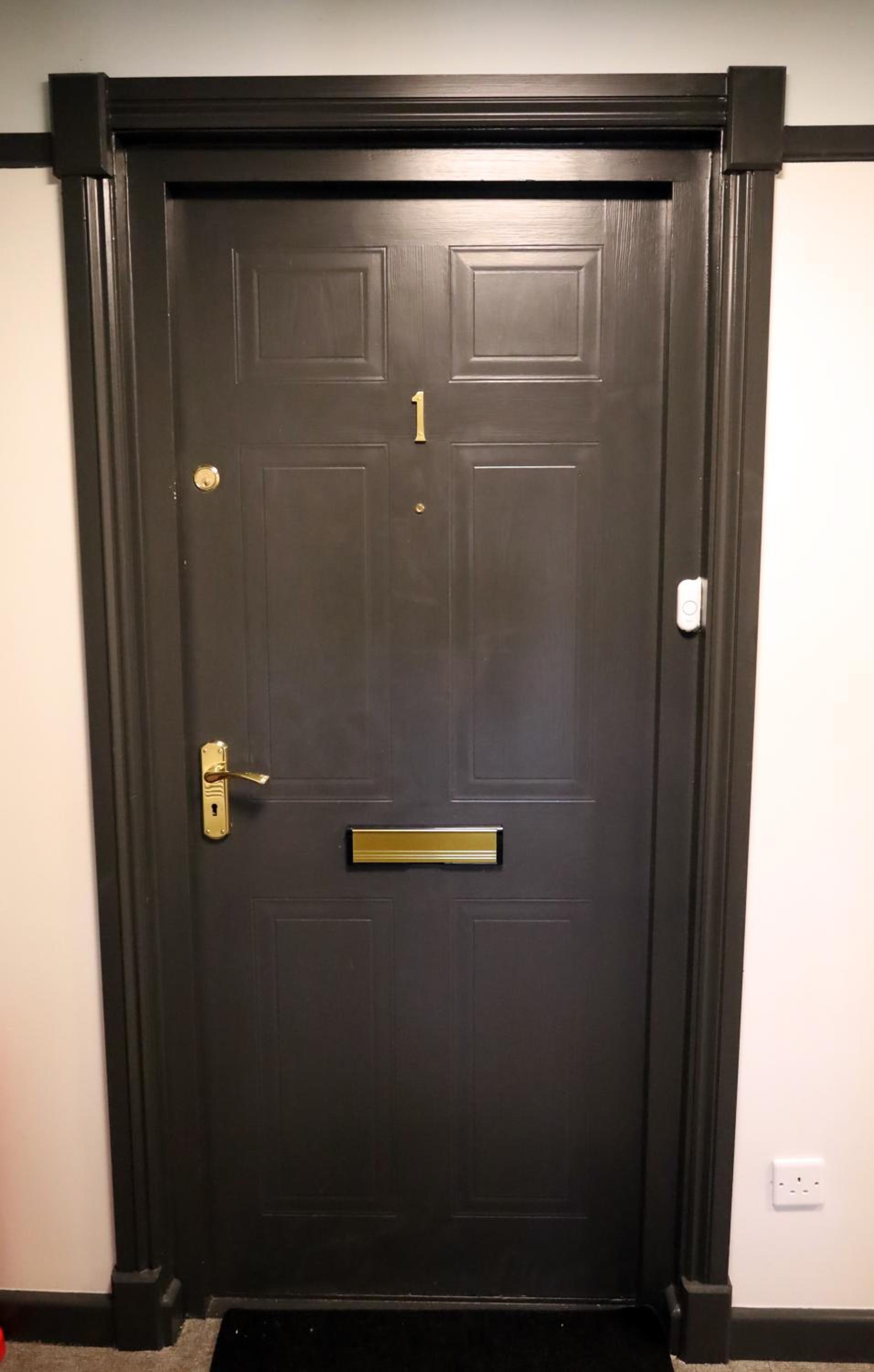Wesley House - Fantastic Location with Free Parking