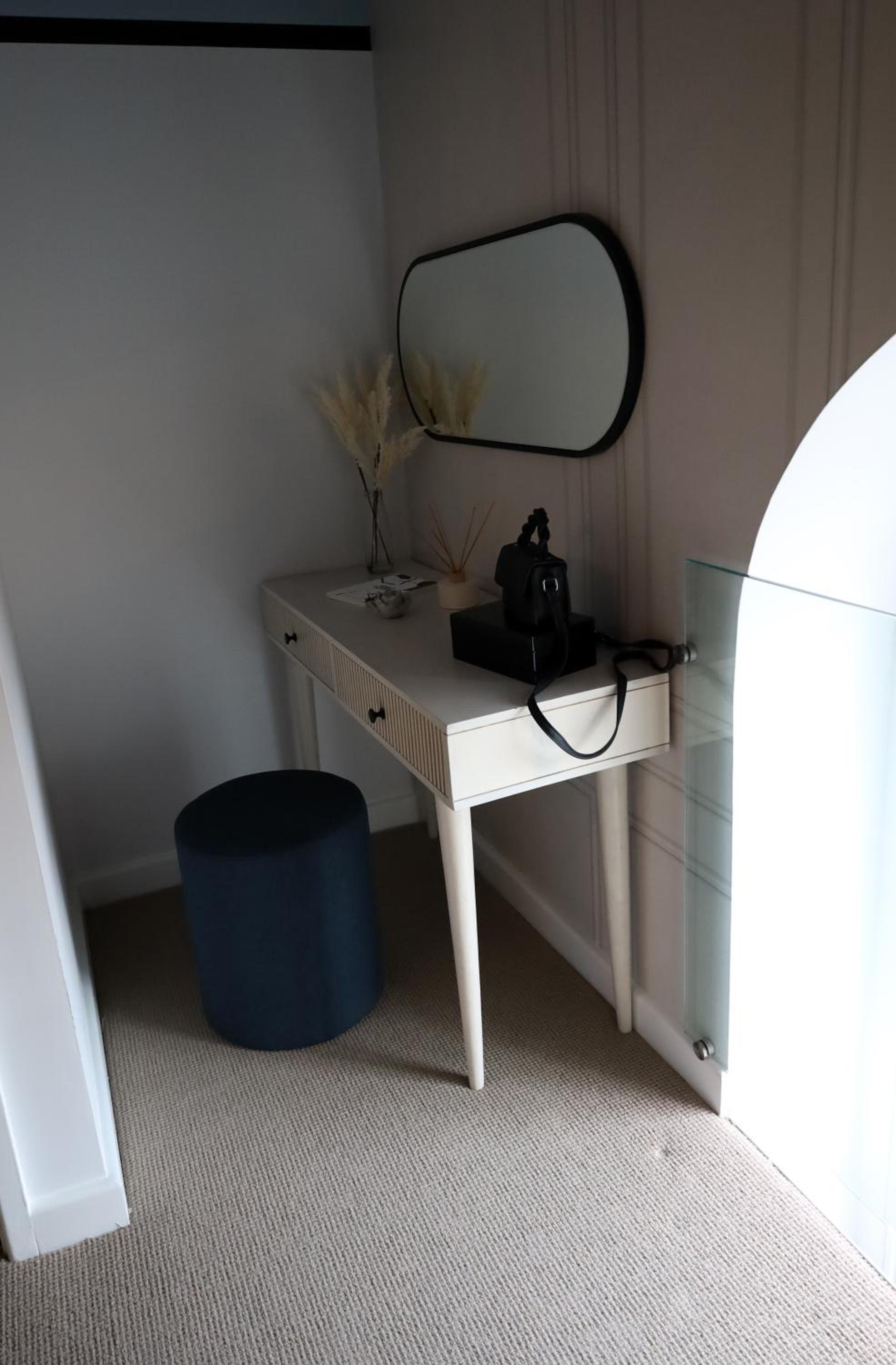 Wesley House - Fantastic Location with Free Parking