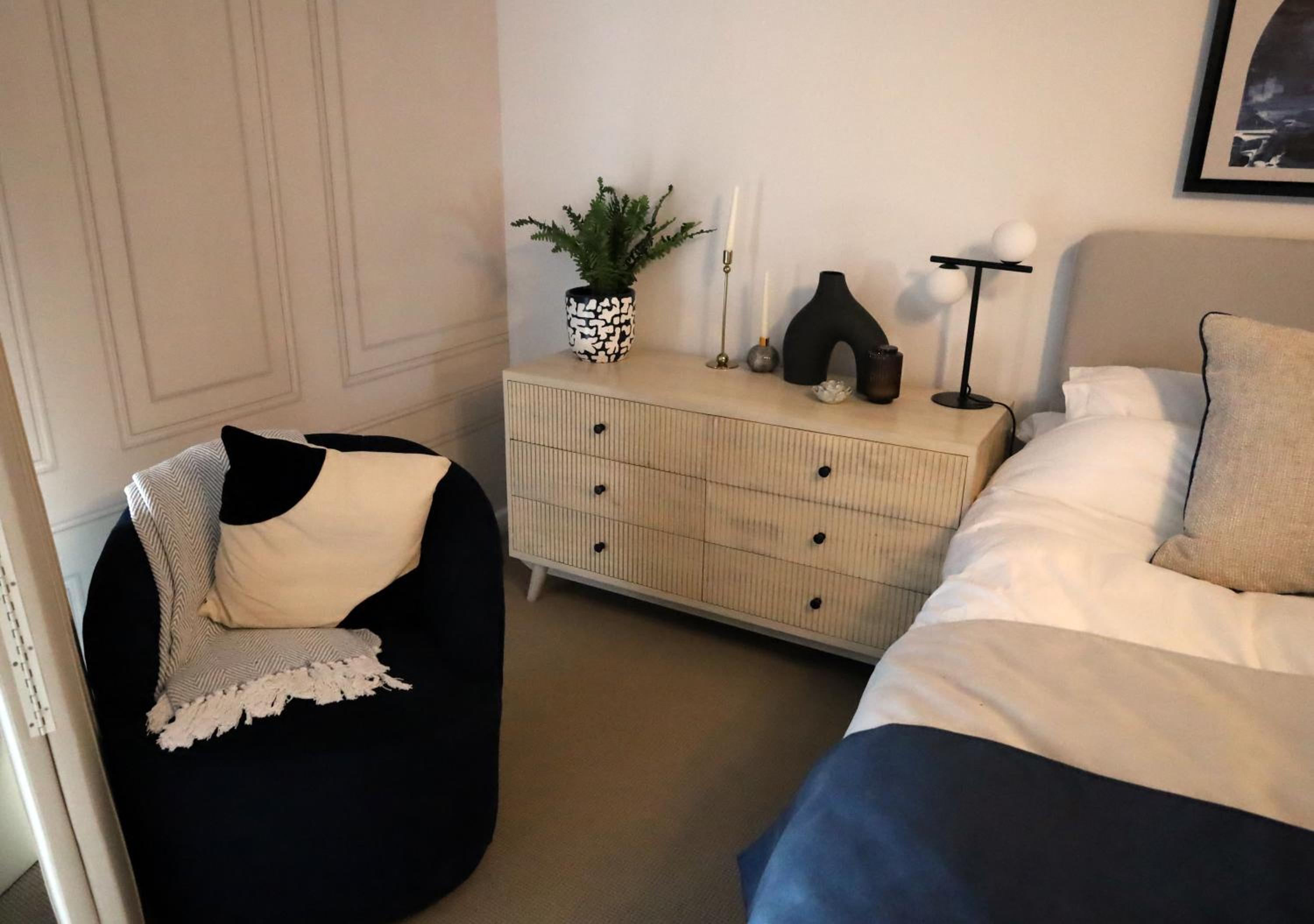 Wesley House - Fantastic Location with Free Parking