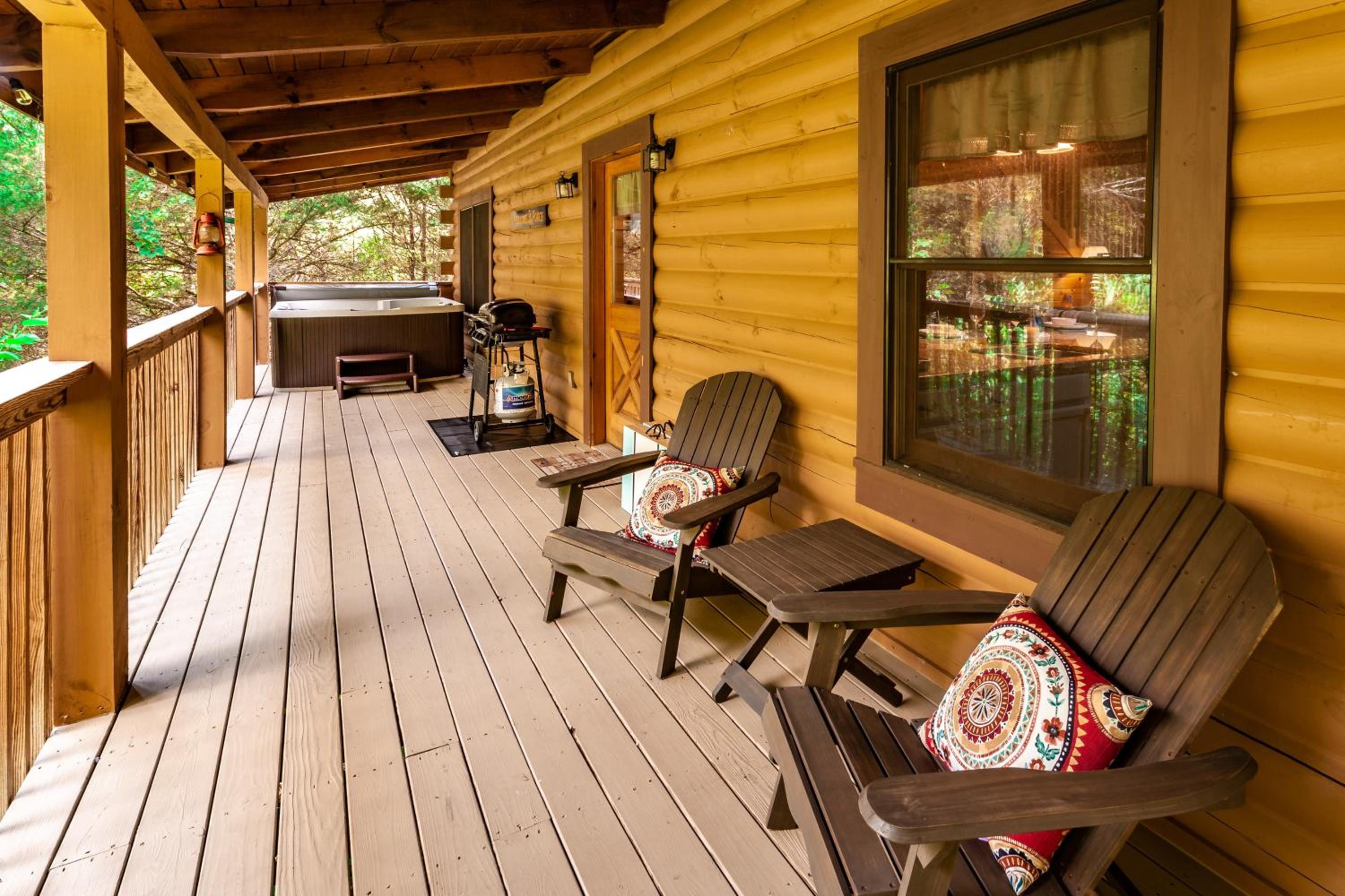 A Smoky Mountain Lake Cabin - Spacious Smoky Mountain Getaway Perfect for Families & Groups view 5