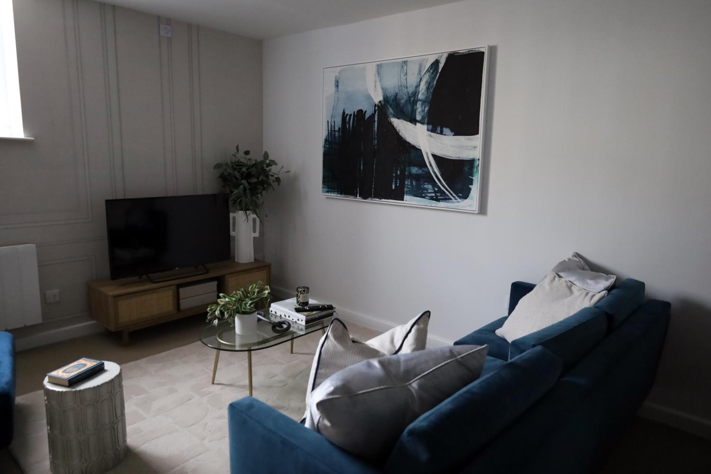 Wesley House - Fantastic Location with Free Parking