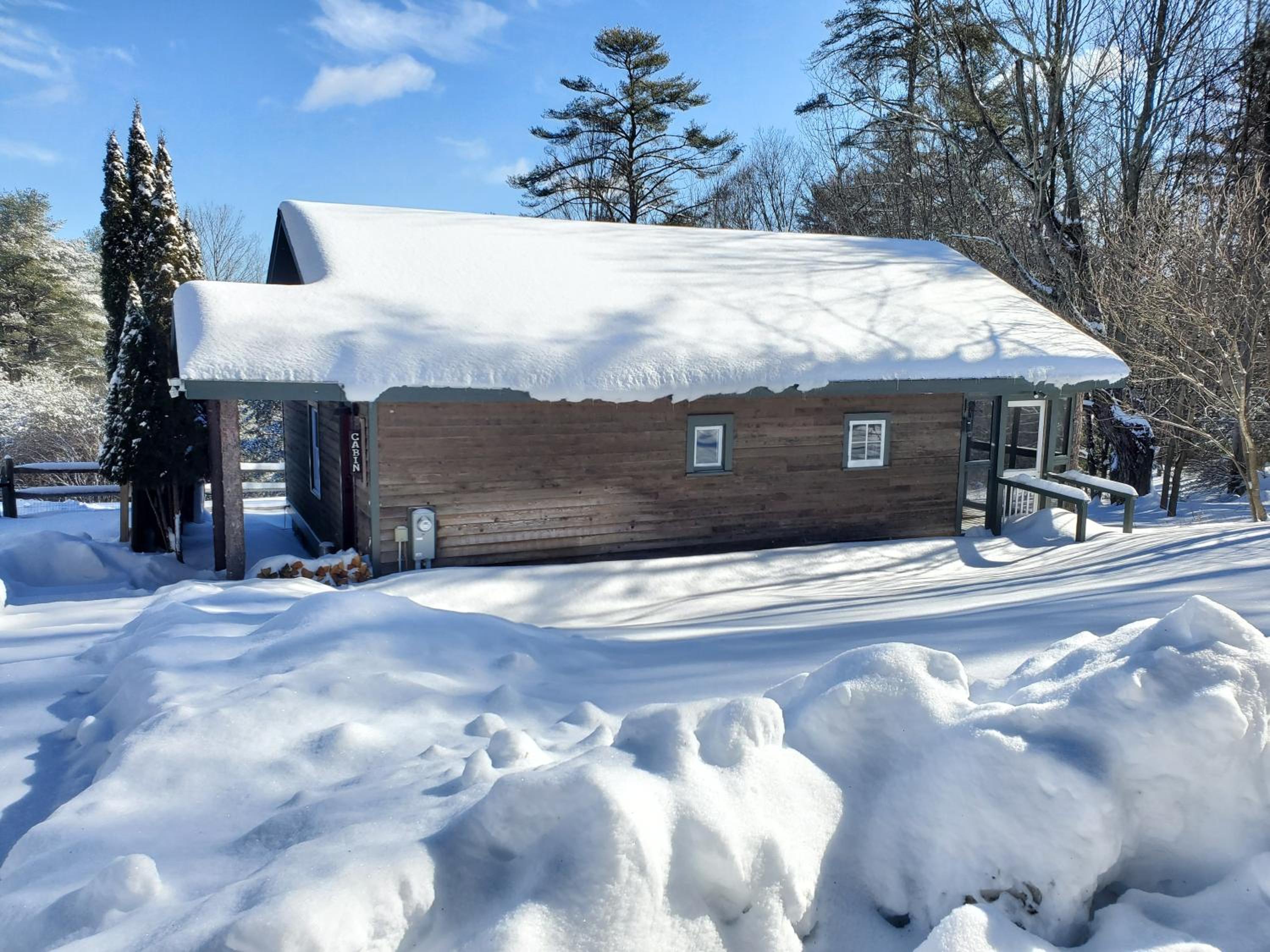 Friends Lake Inn