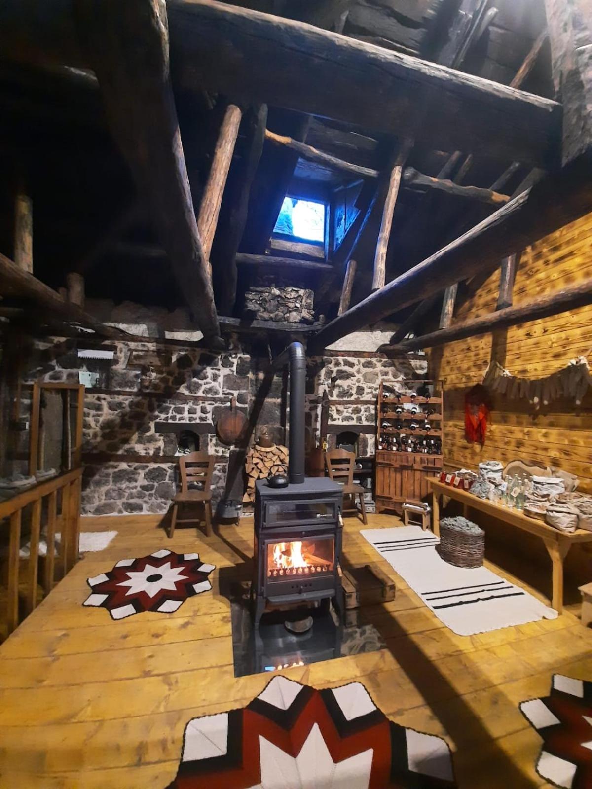 Kulla Hupi Agriturism