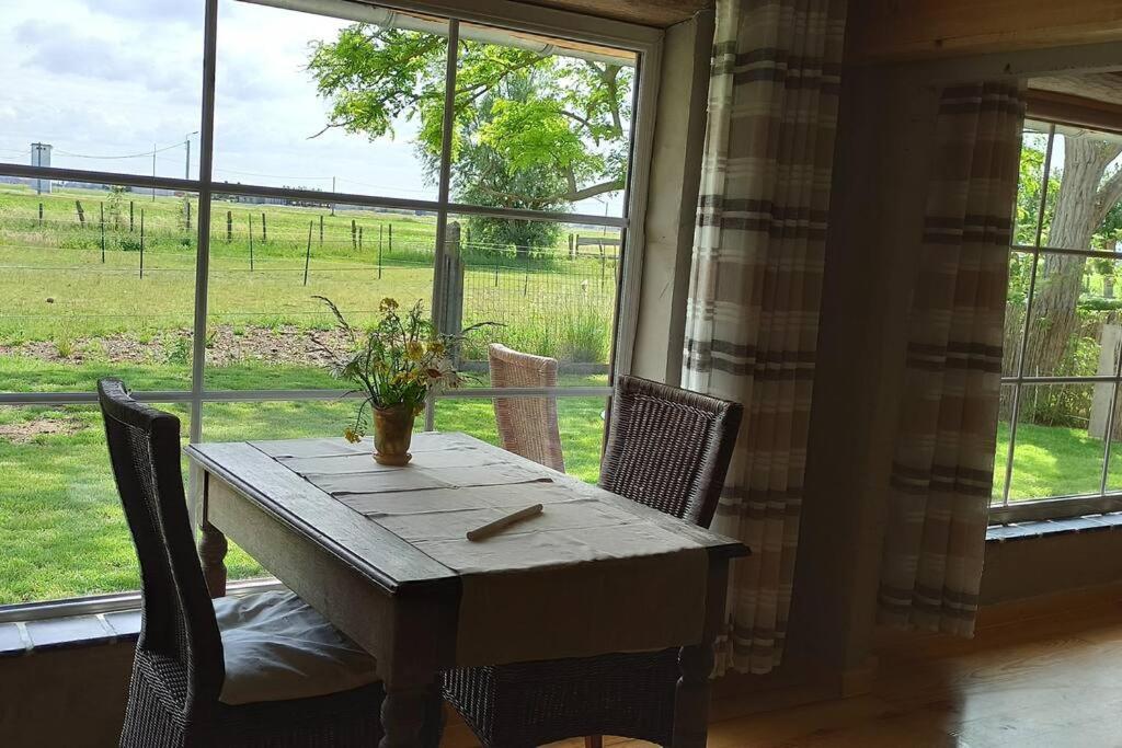 KorenTil . Cosy house with private garden