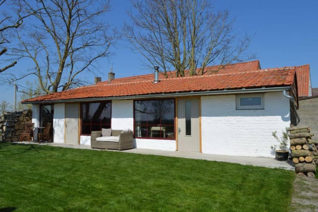 KorenTil . Cosy house with private garden
