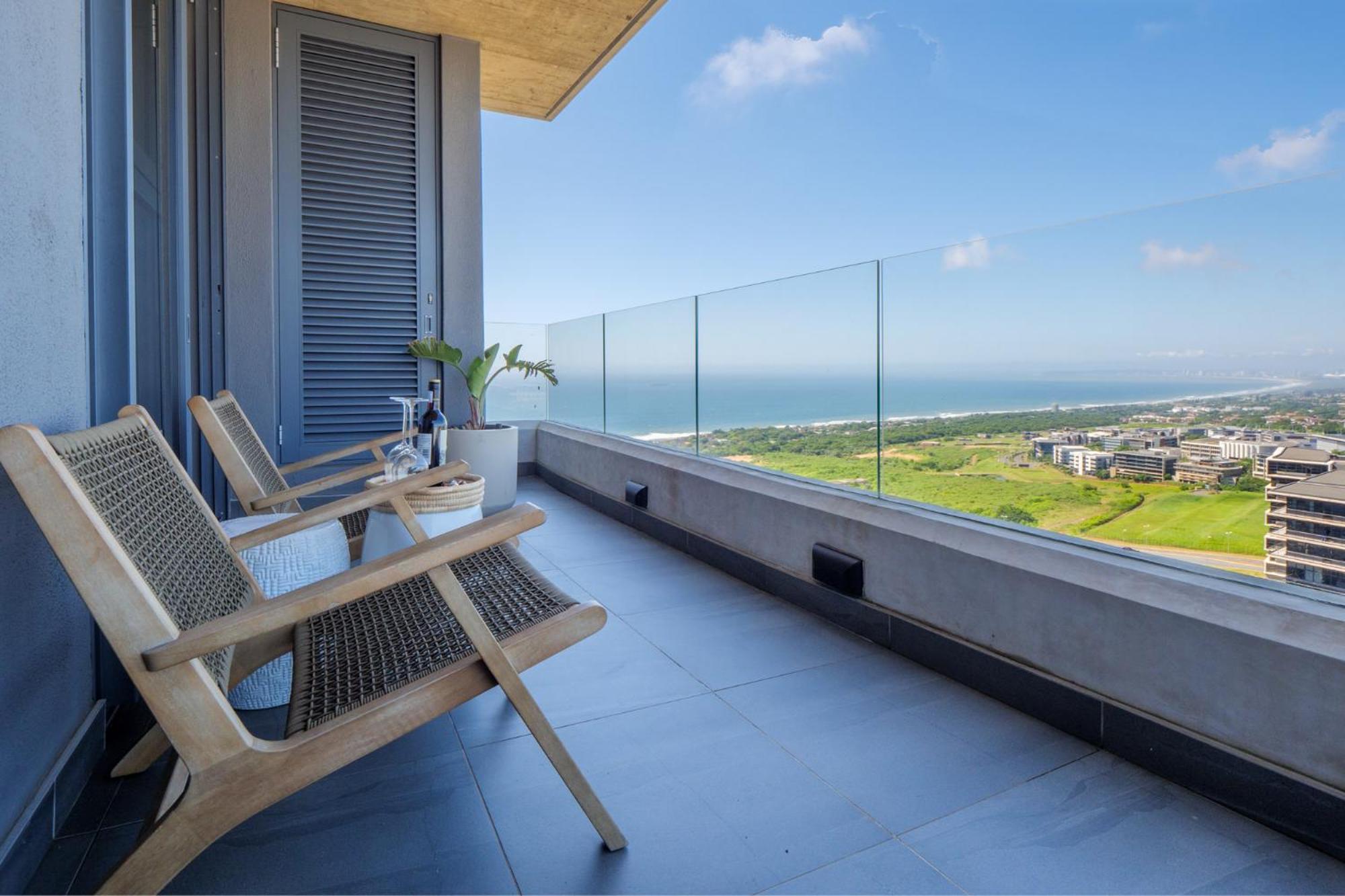 Umhlanga Arch Luxury Holiday or Work with Sea View - Inverter Backup Power view 2
