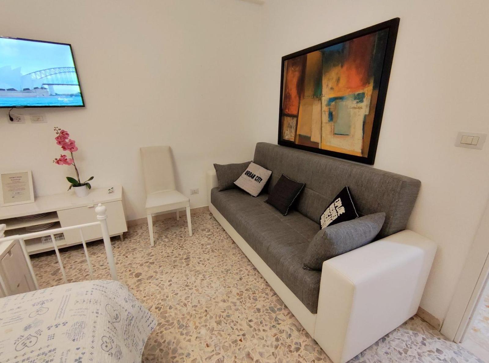 Sergio Tourist Rental close Tiburtina Station