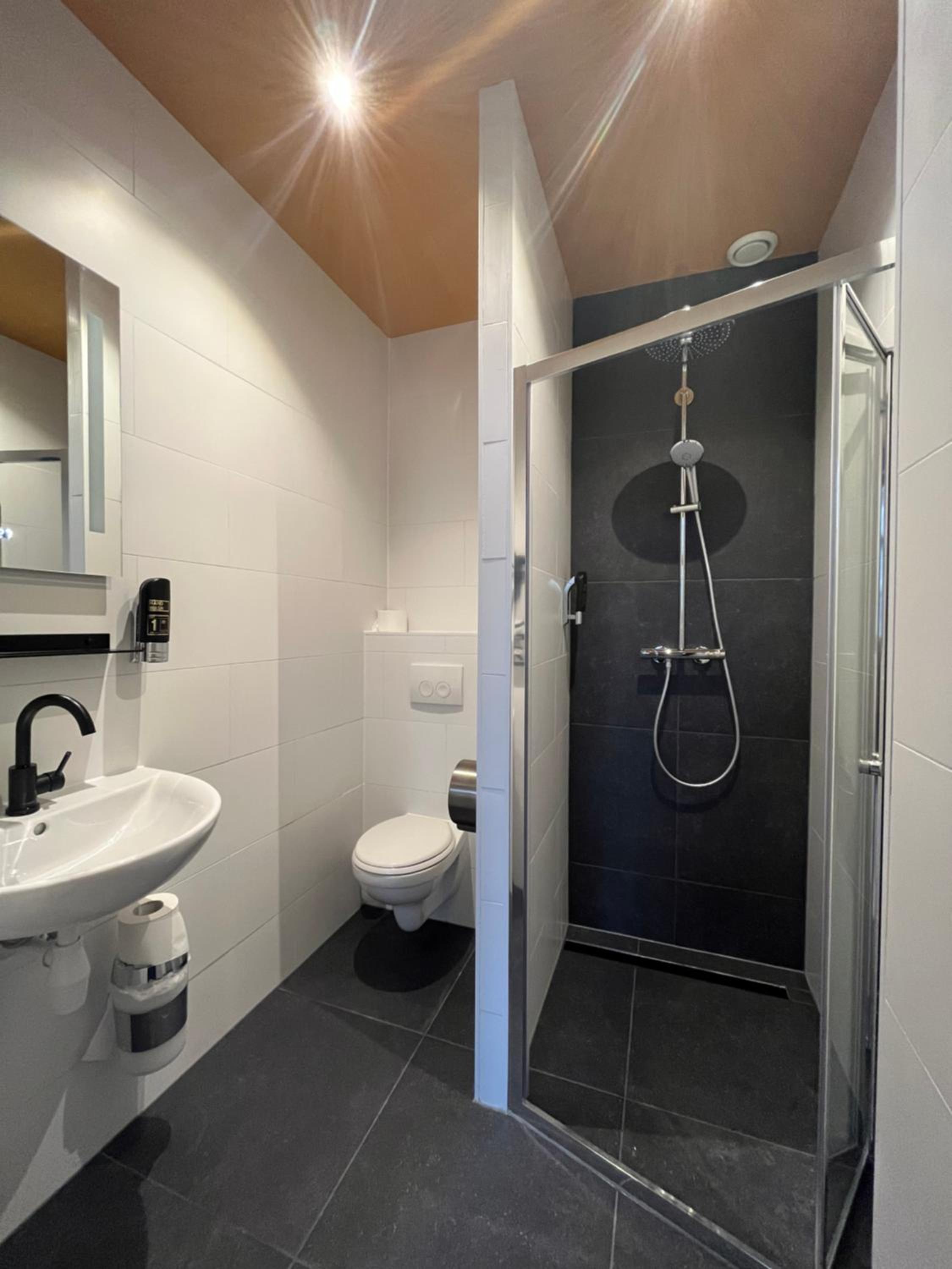 Heart of Amsterdam Hostel
