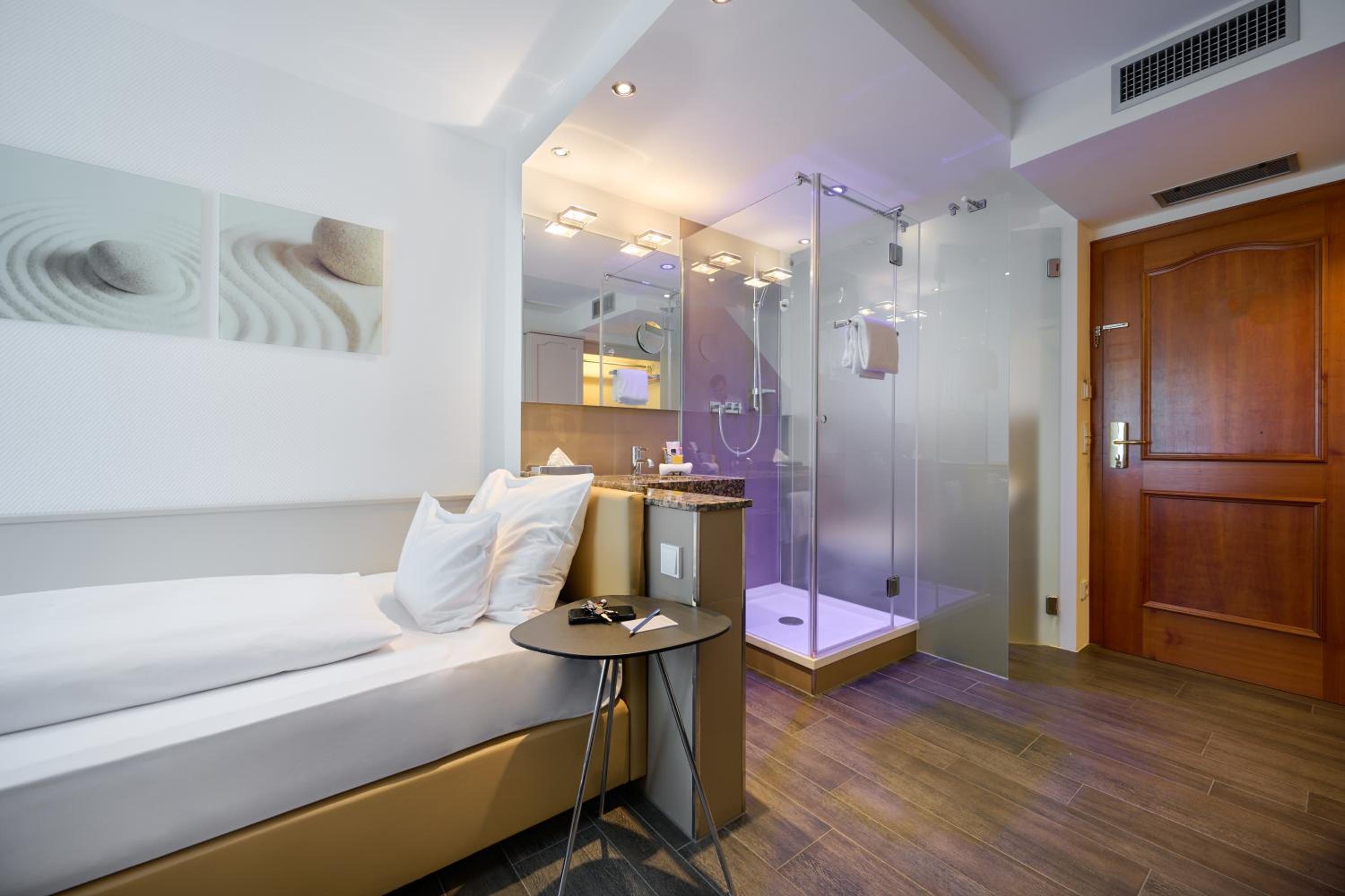 Munich Vacations - Hotel Lechnerhof Unterfohring - Property Image 33