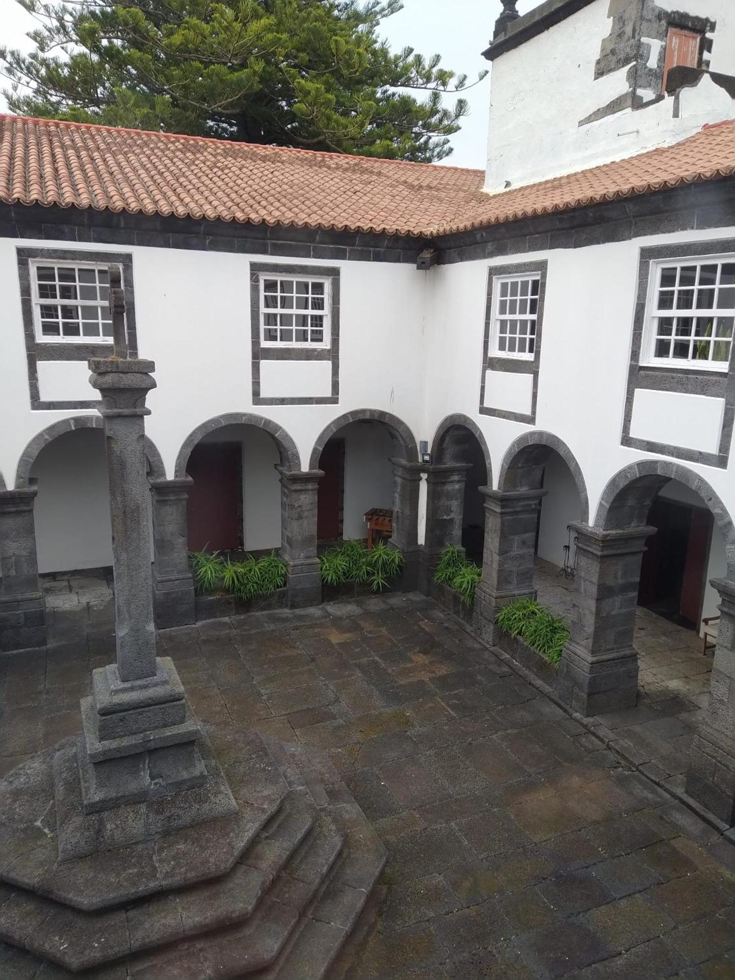 Azores Youth Hostels - Pico