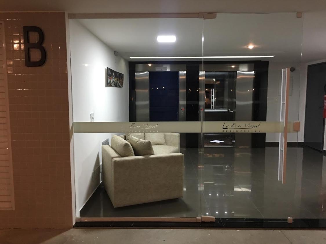 lindo apartamento de 1 quarto com vista para o mar