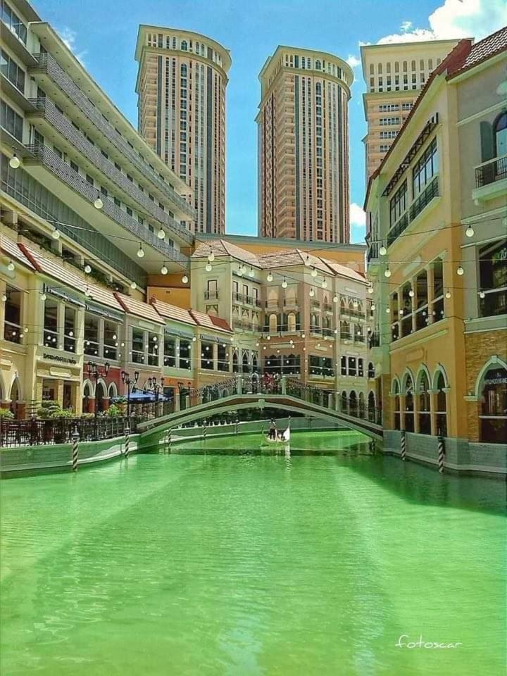 Morgan Suite BGC Shortwalk2 Venice Mall free pool gym view 5