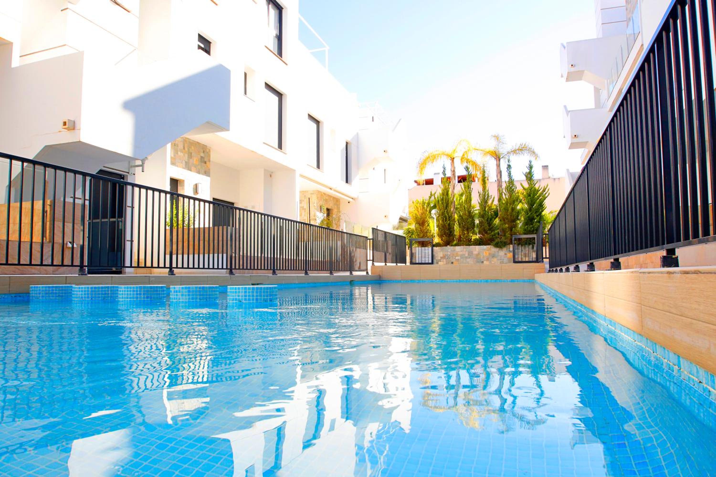Luxury Arenales Home With AC,Pool and BBQ view 3