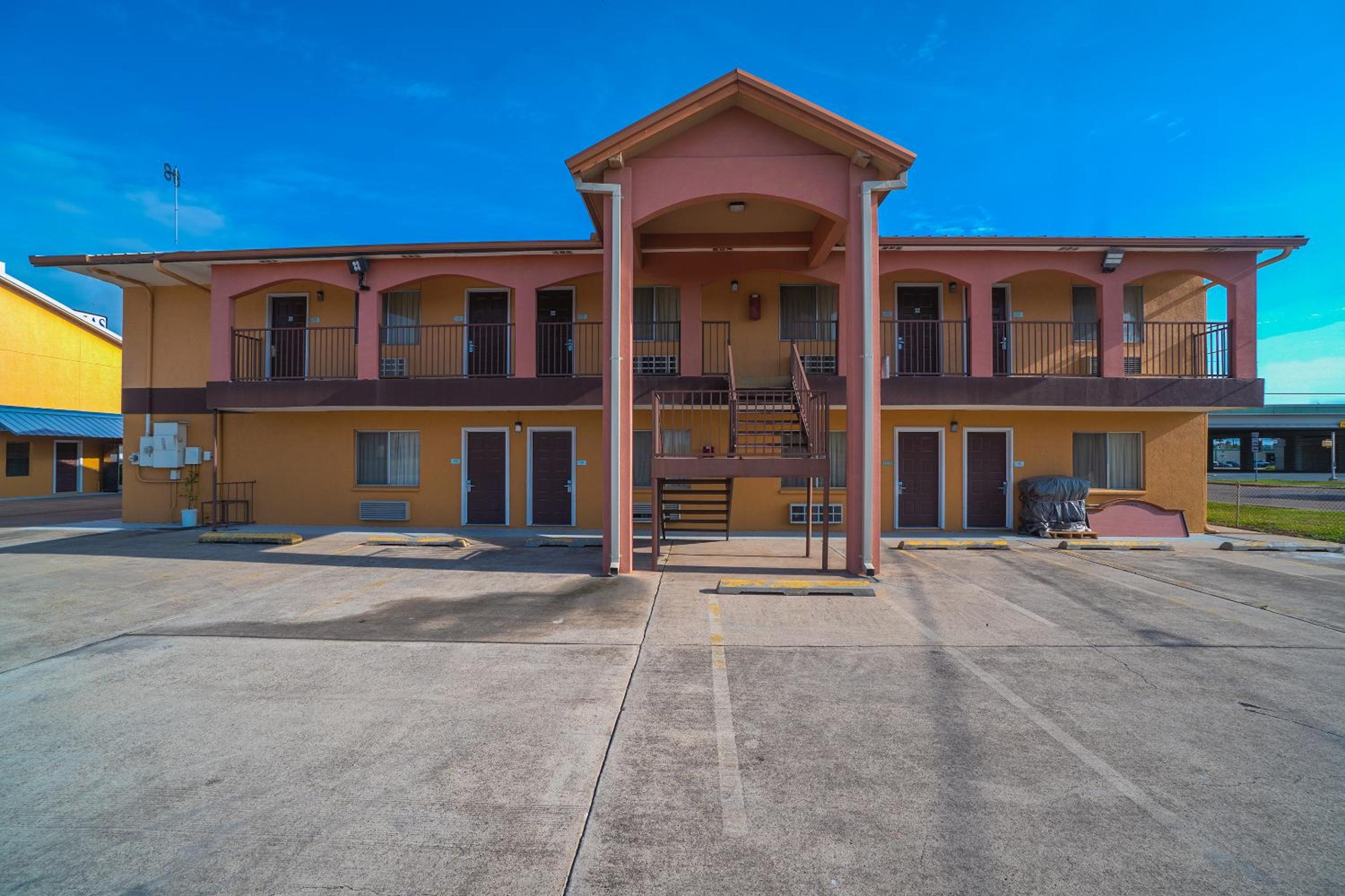 Texas Inn San Benito near Harlingen view 4