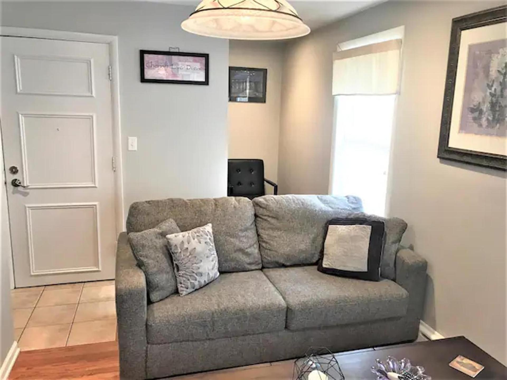 Apartment Sleeps 4 with Free Parking view 2
