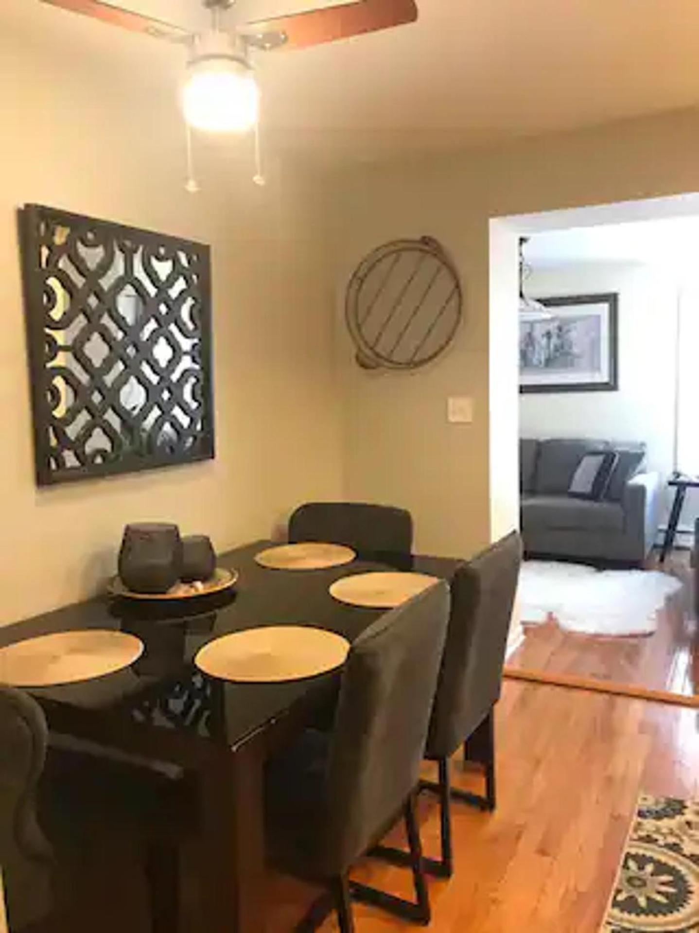 Apartment Sleeps 4 with Free Parking view 3