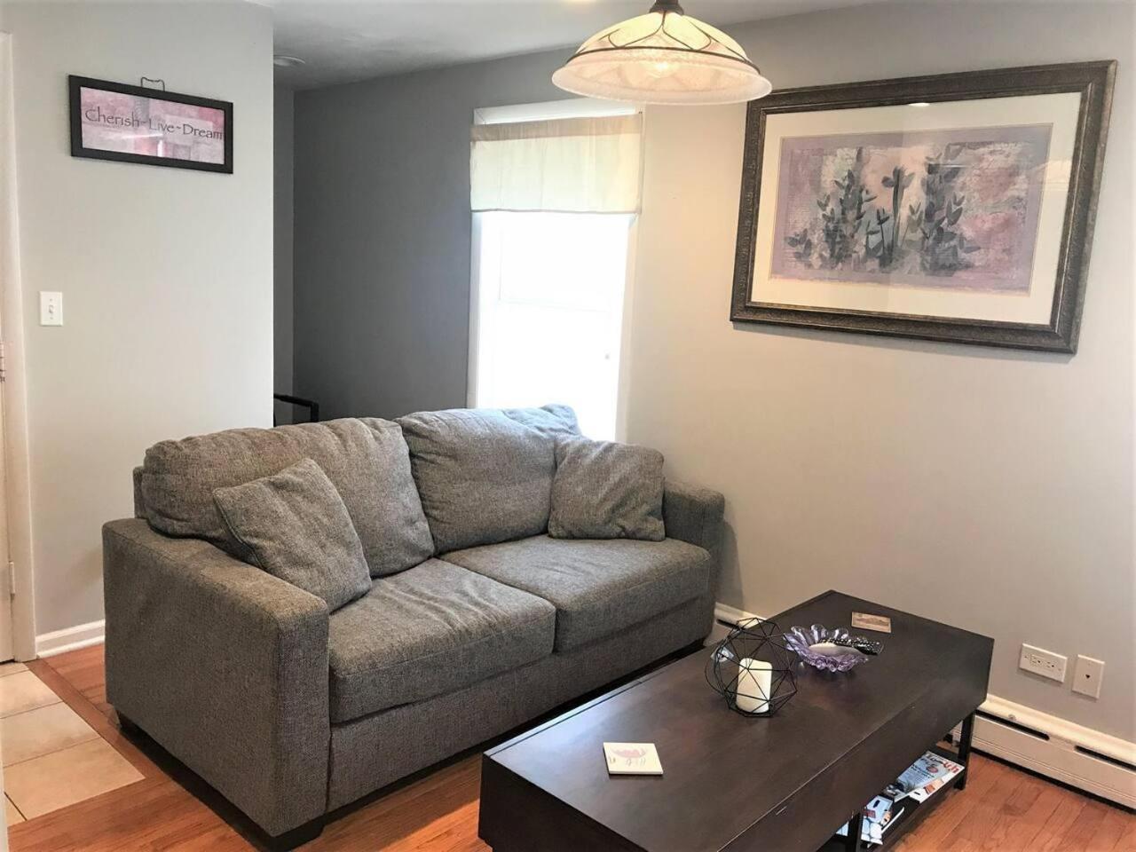 Apartment Sleeps 4 with Free Parking view 5