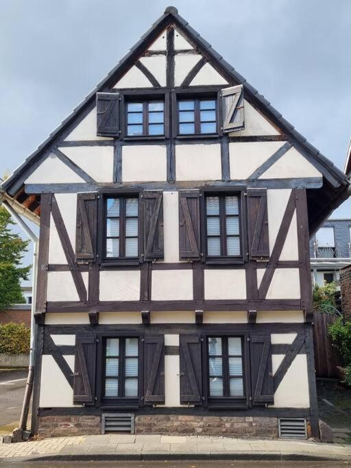 altes romantisches Fachwerkhaus in Rheinnähe auch für Workation geeignet