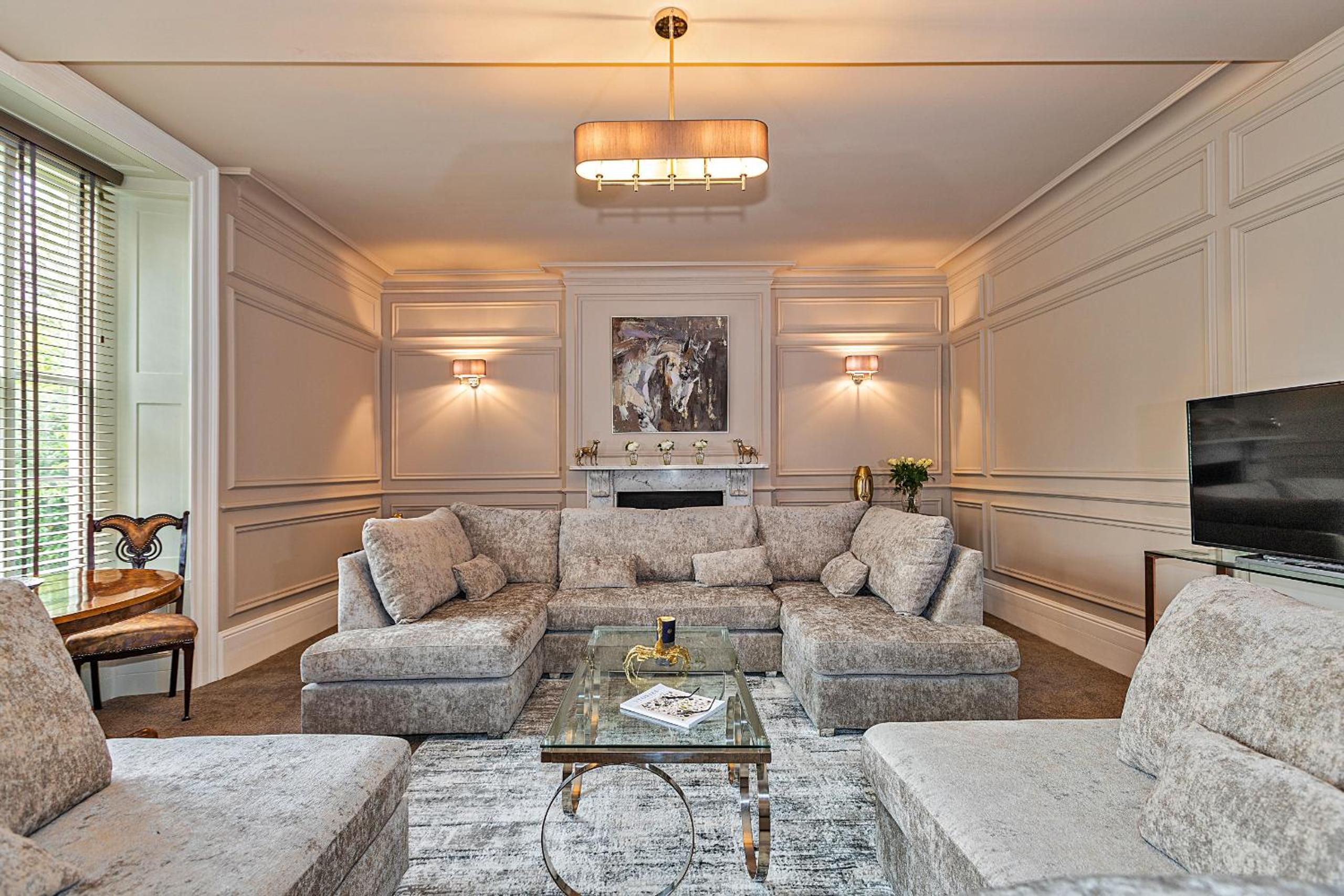 Finest Retreats - Ttich Manor view 2