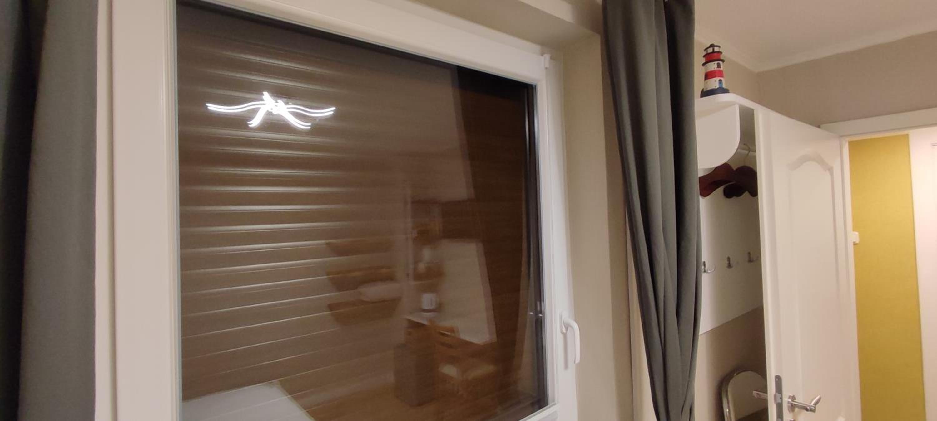 Nordseezimmer Koje - WLAN, Parkplatz, eigenes Bad, Fahrradschuppen, Rollladen