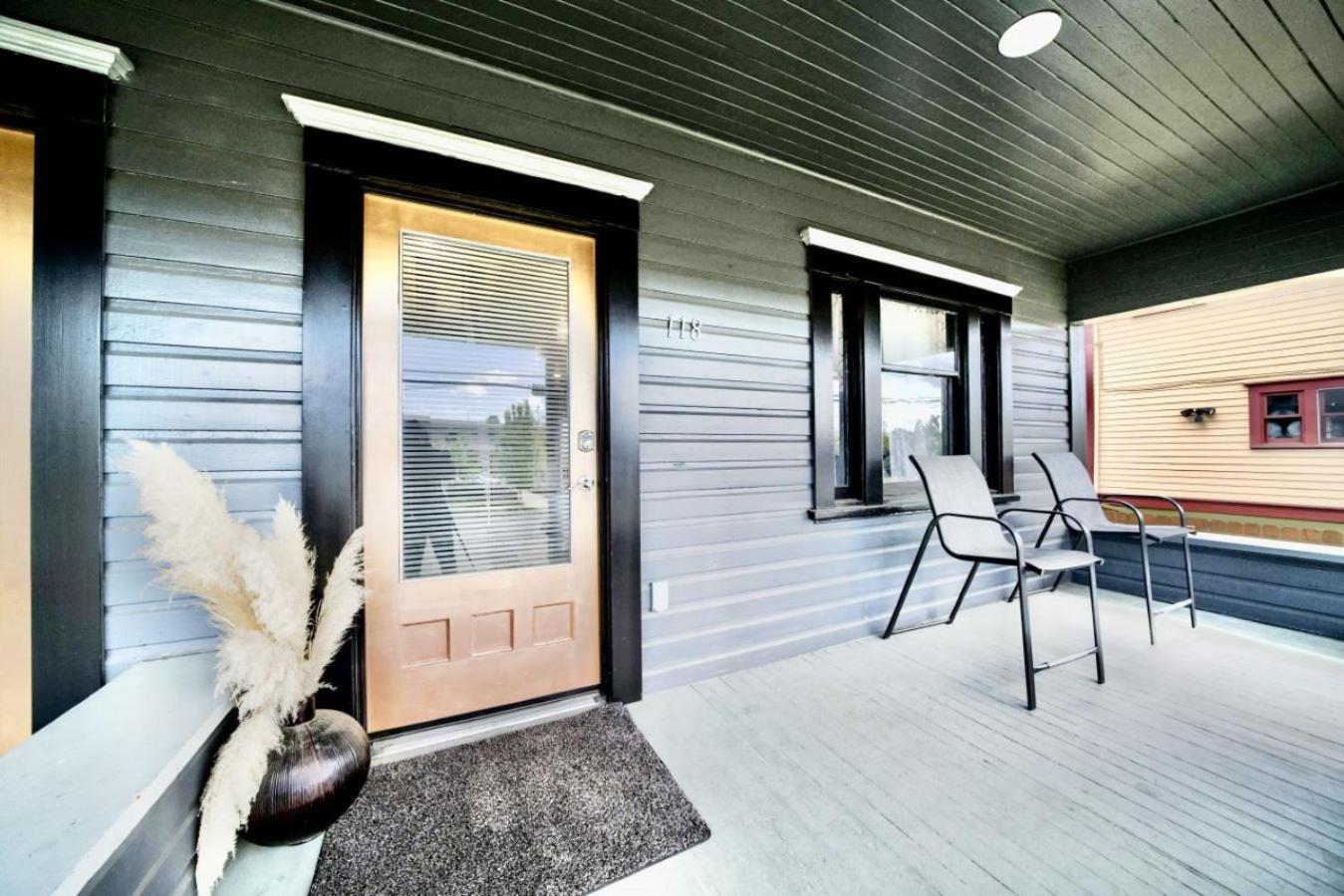 Albany Vacations - Downtown Vintage Modern Home PNW Wineries - Property Image 4