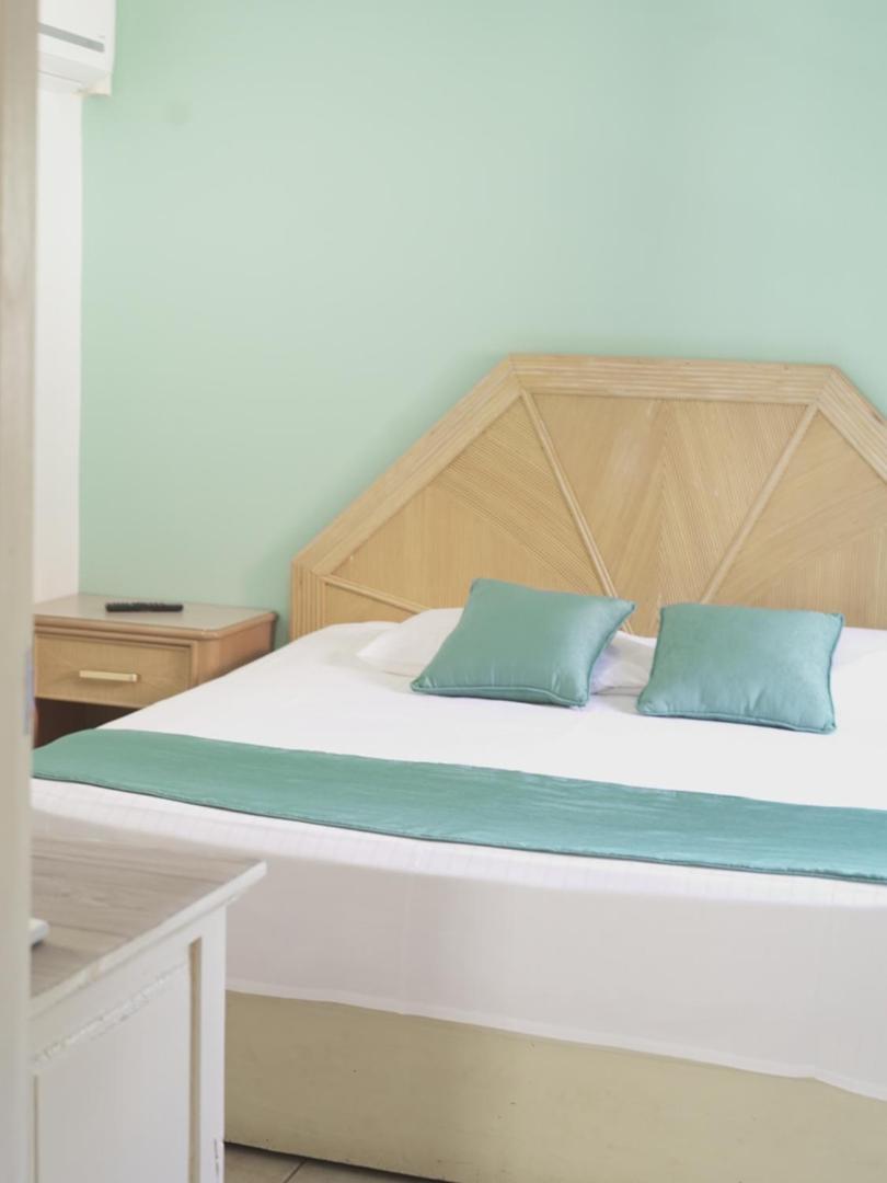 Aruba Tropic Apartments