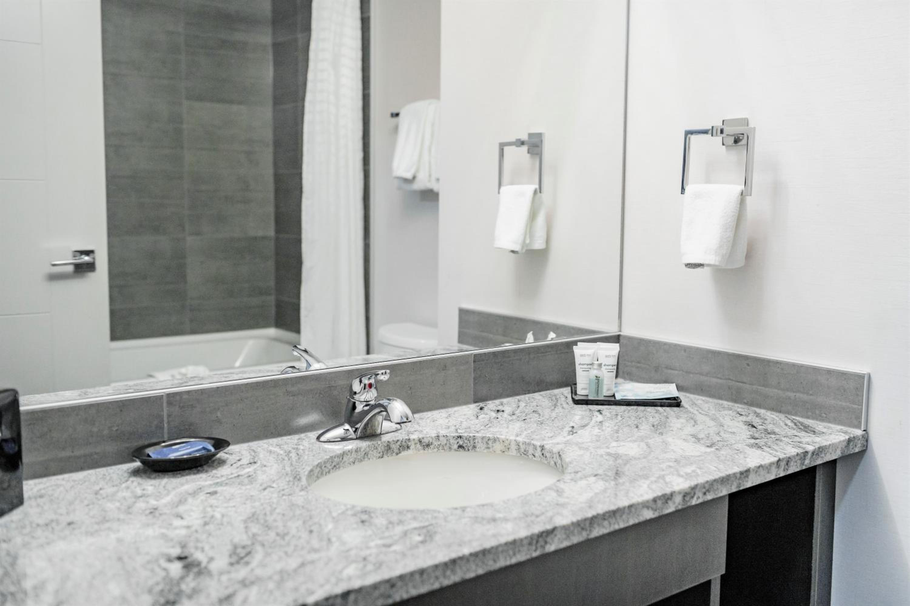 Park Inn by Radisson Edmonton Airport