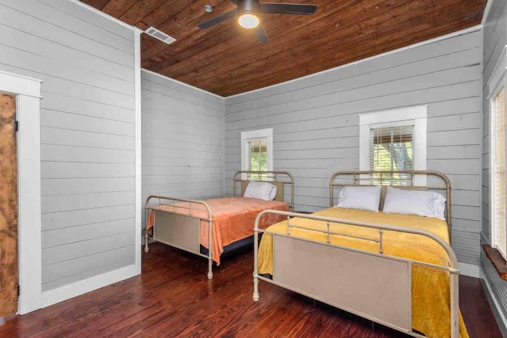 Charming 1900s Farmhouse with Hay Meadow View view 3