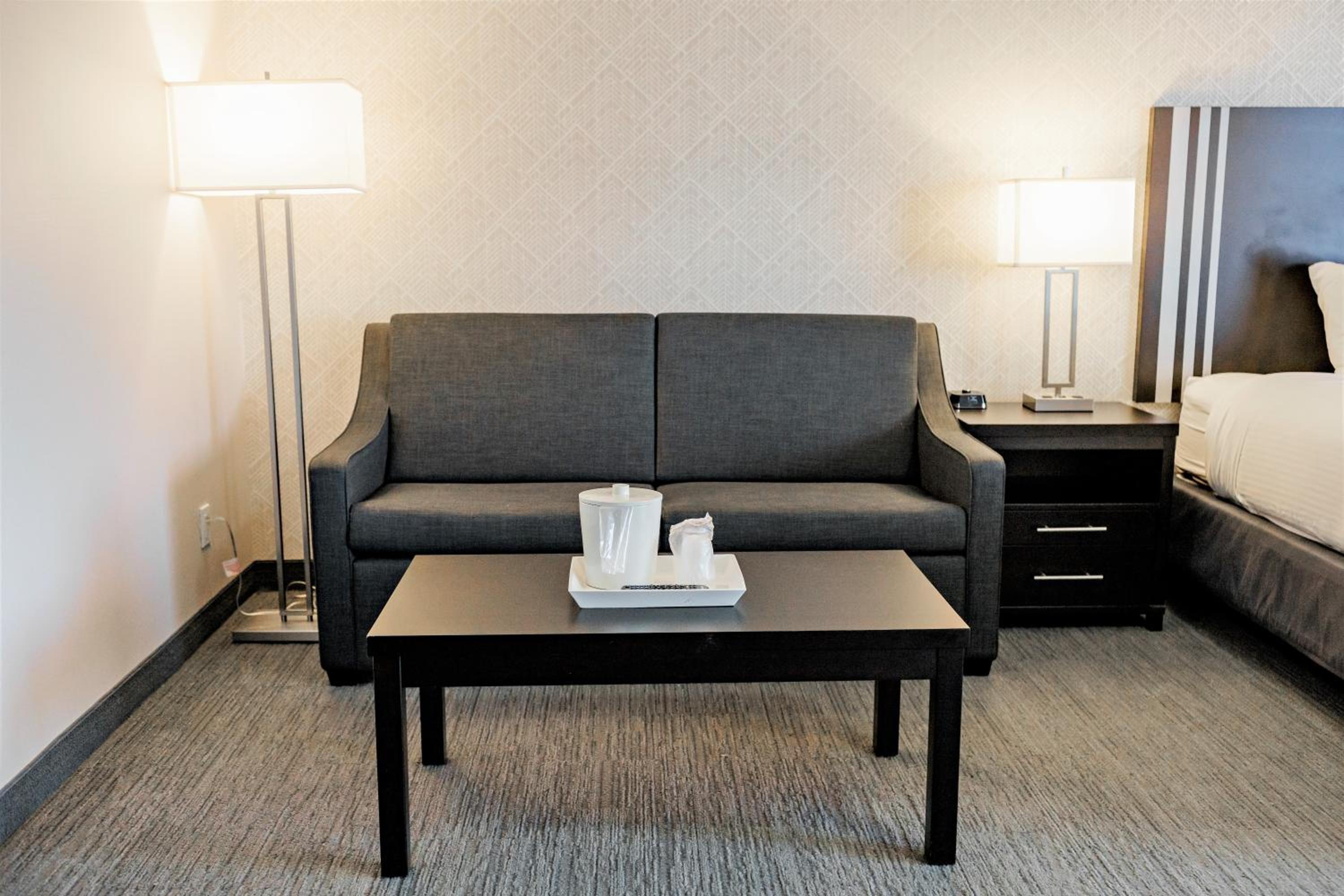 Park Inn by Radisson Edmonton Airport