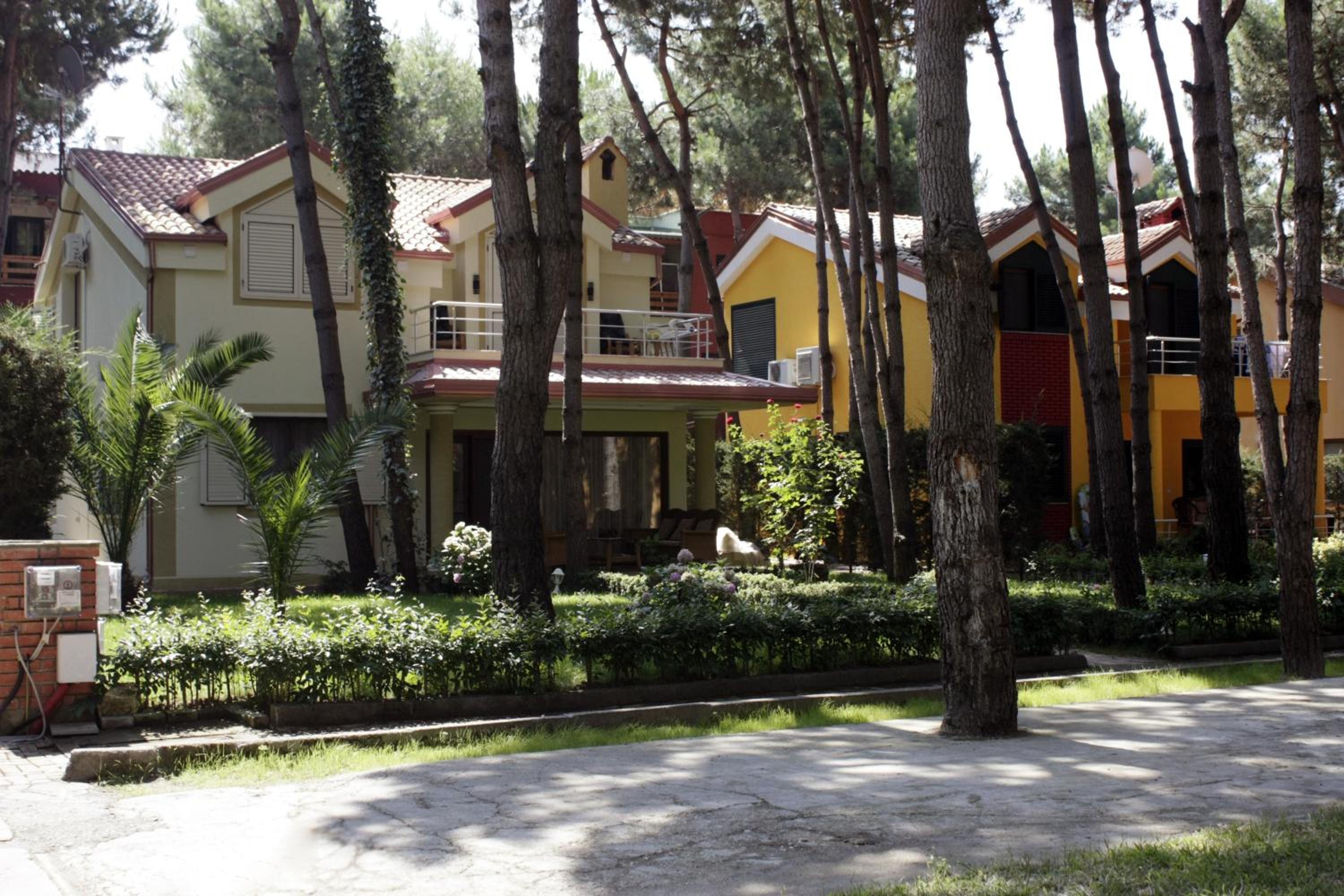 Marea Resort
