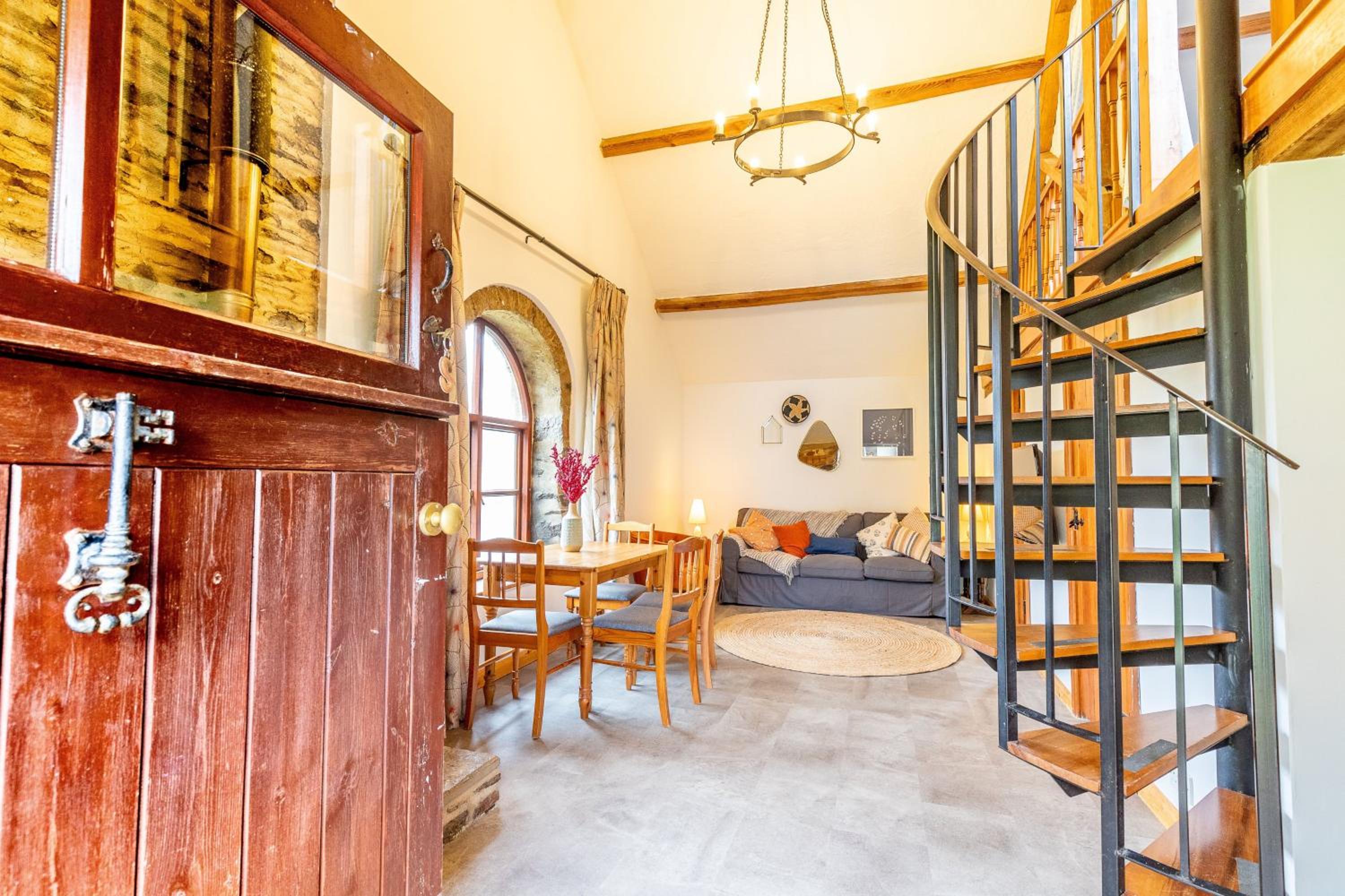 West Hollowcombe Farm Cottages - full site booking