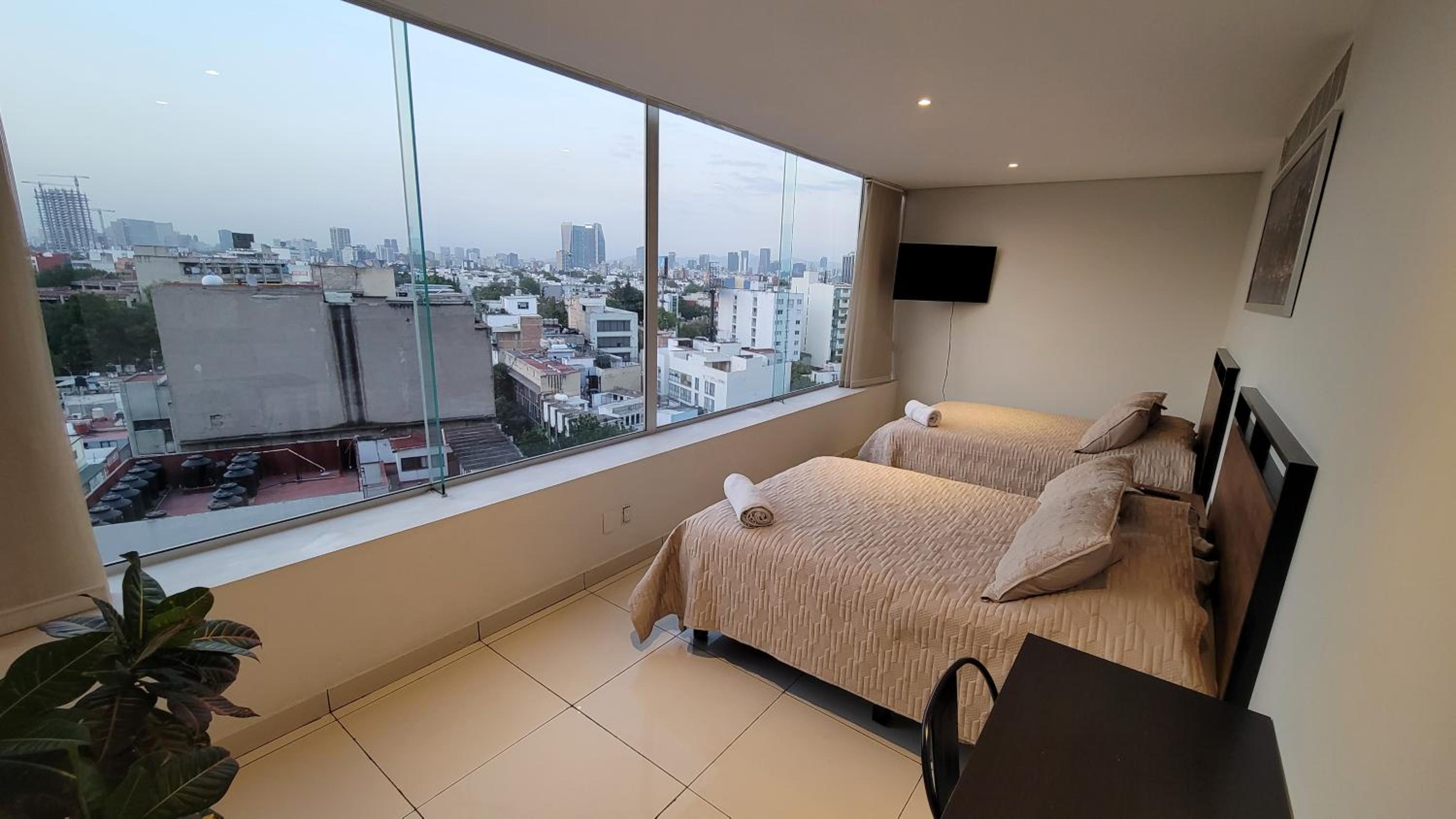 Chicago Suites WTC view 5