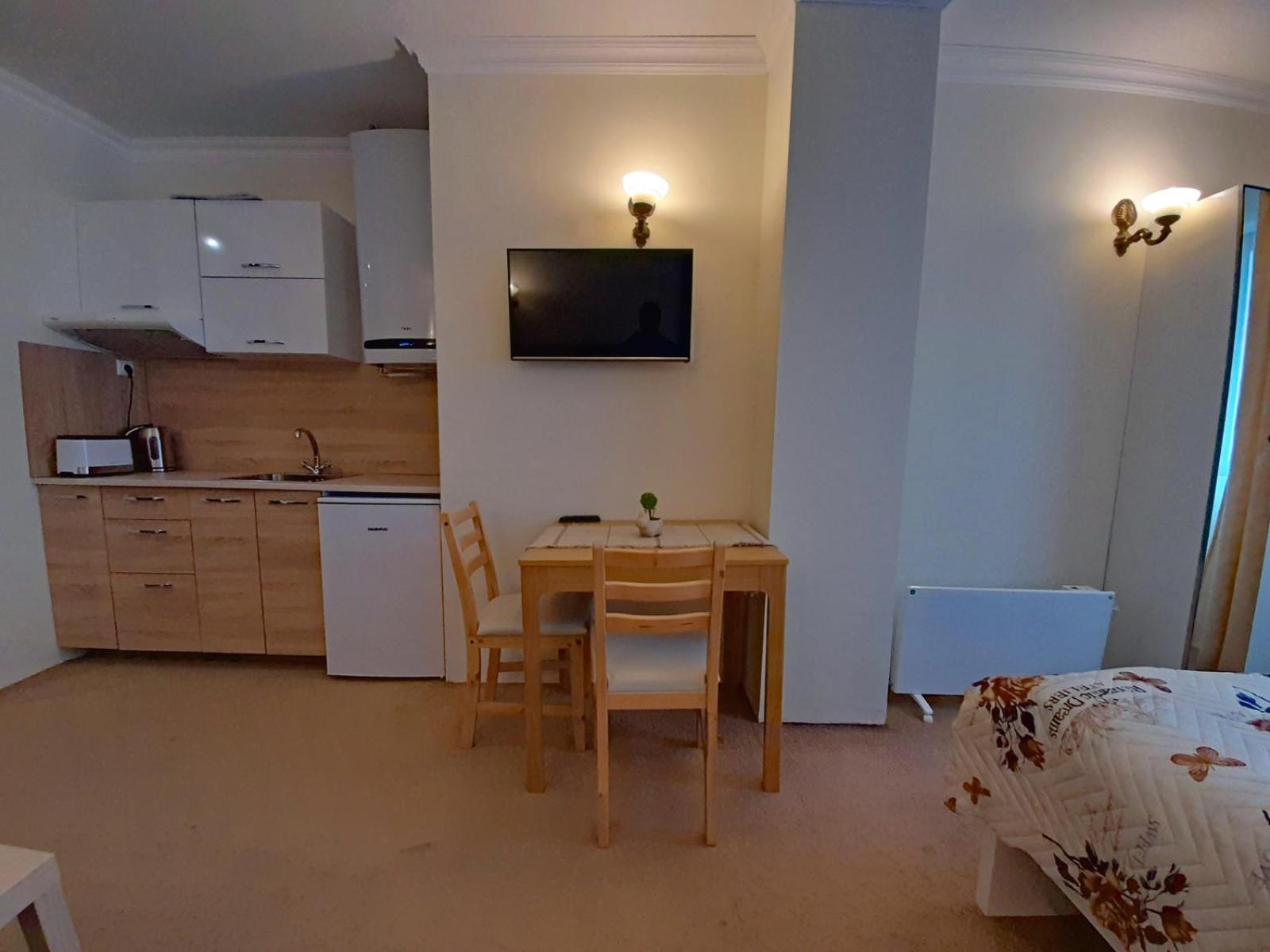 Poppy Apartments near Gondola Bansko view 4