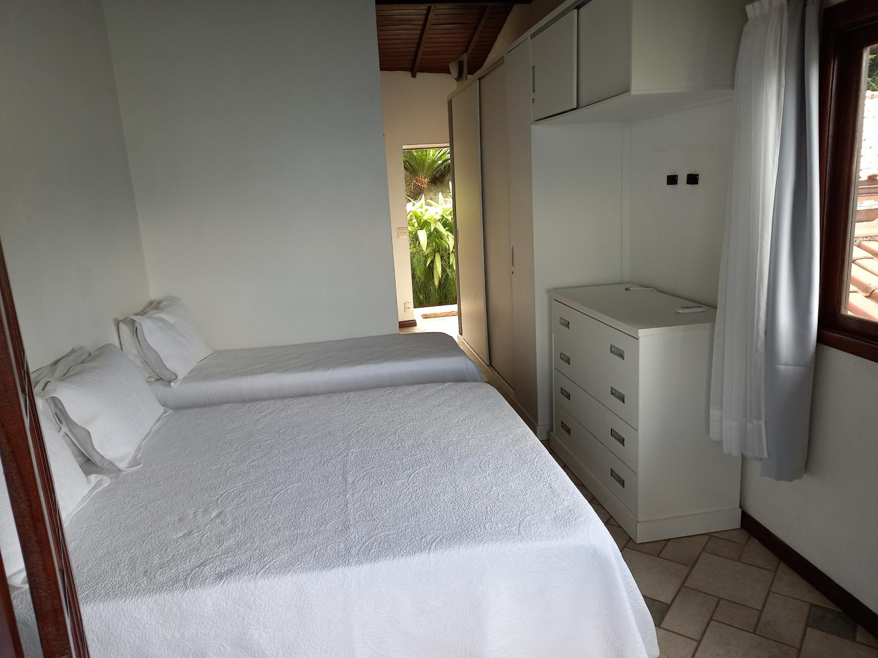 CASA MARAVILHOSA à BEIRA MAR EM ANGRA DOS REIS
