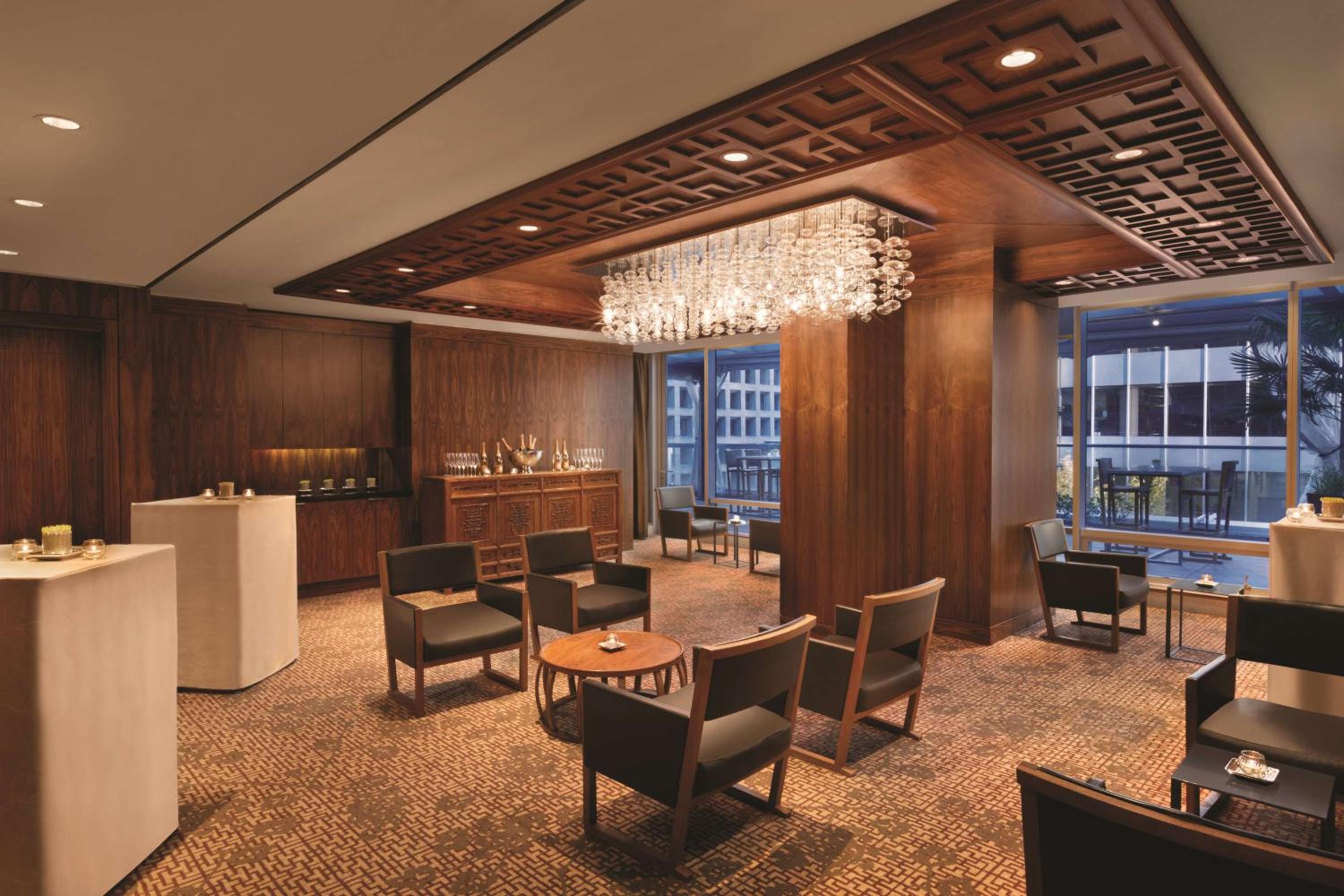 Shangri-La Vancouver-2