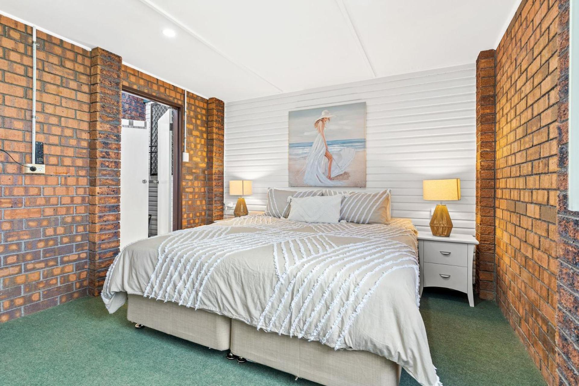 Deco Beach - 9 Cedar Street