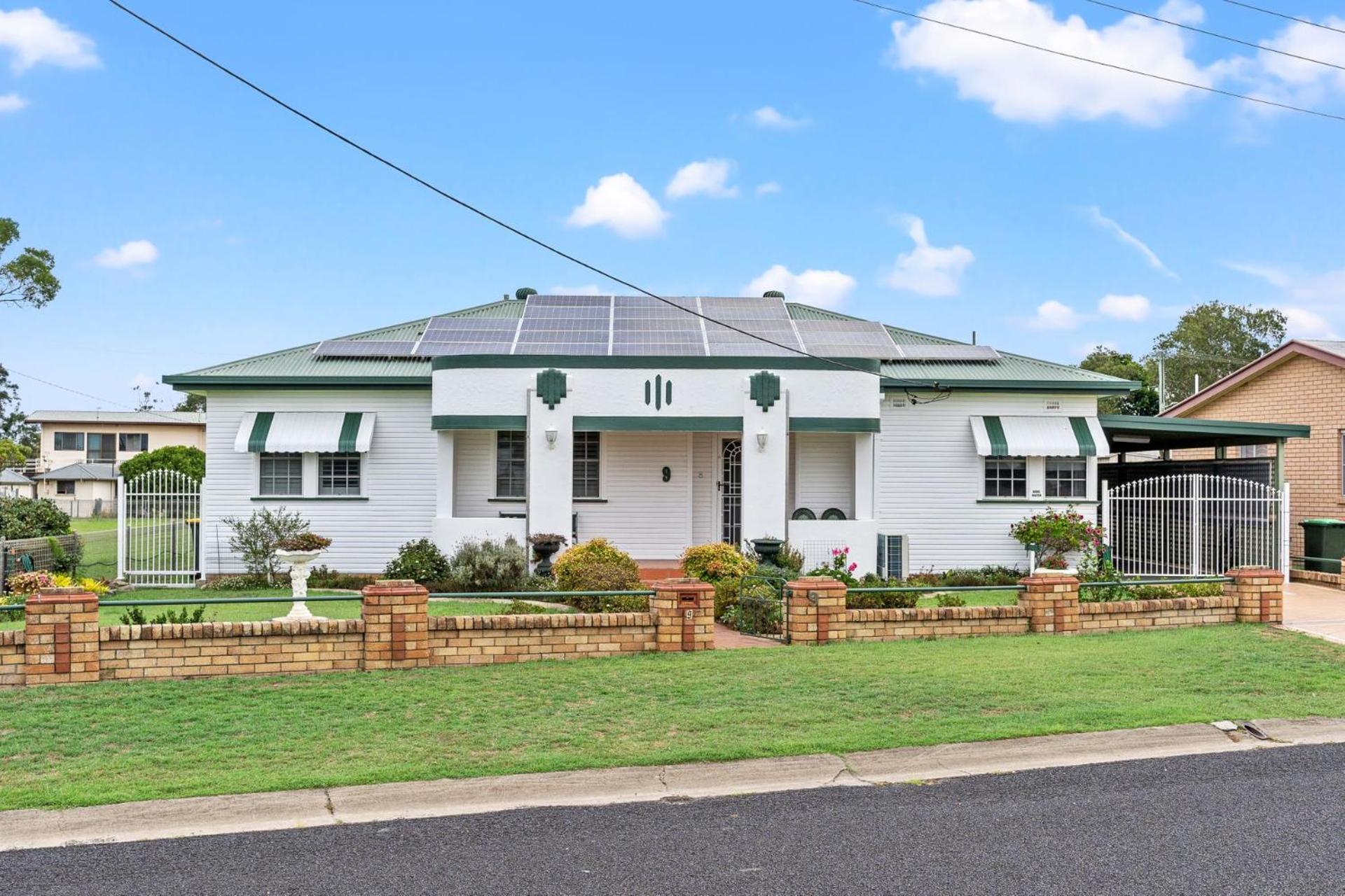 Deco Beach - 9 Cedar Street