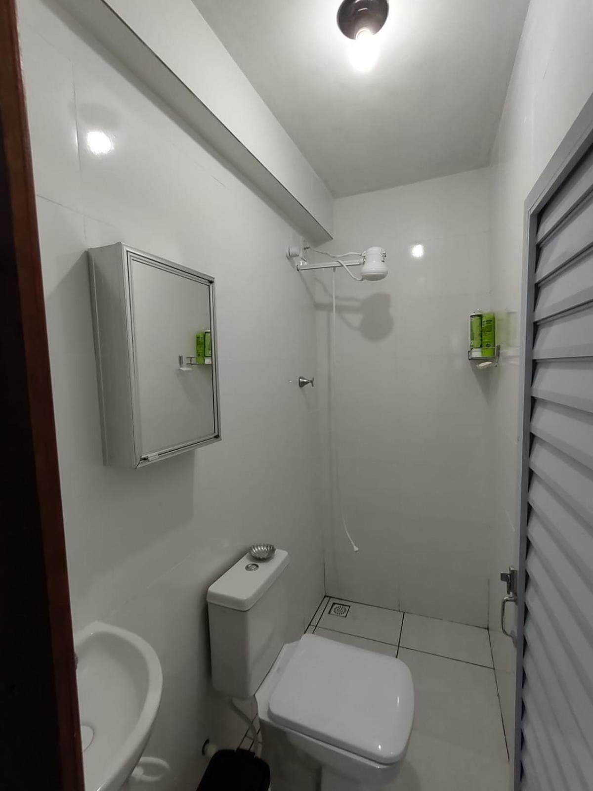 Pequeno apartamento em chacara próximo às praias com internet