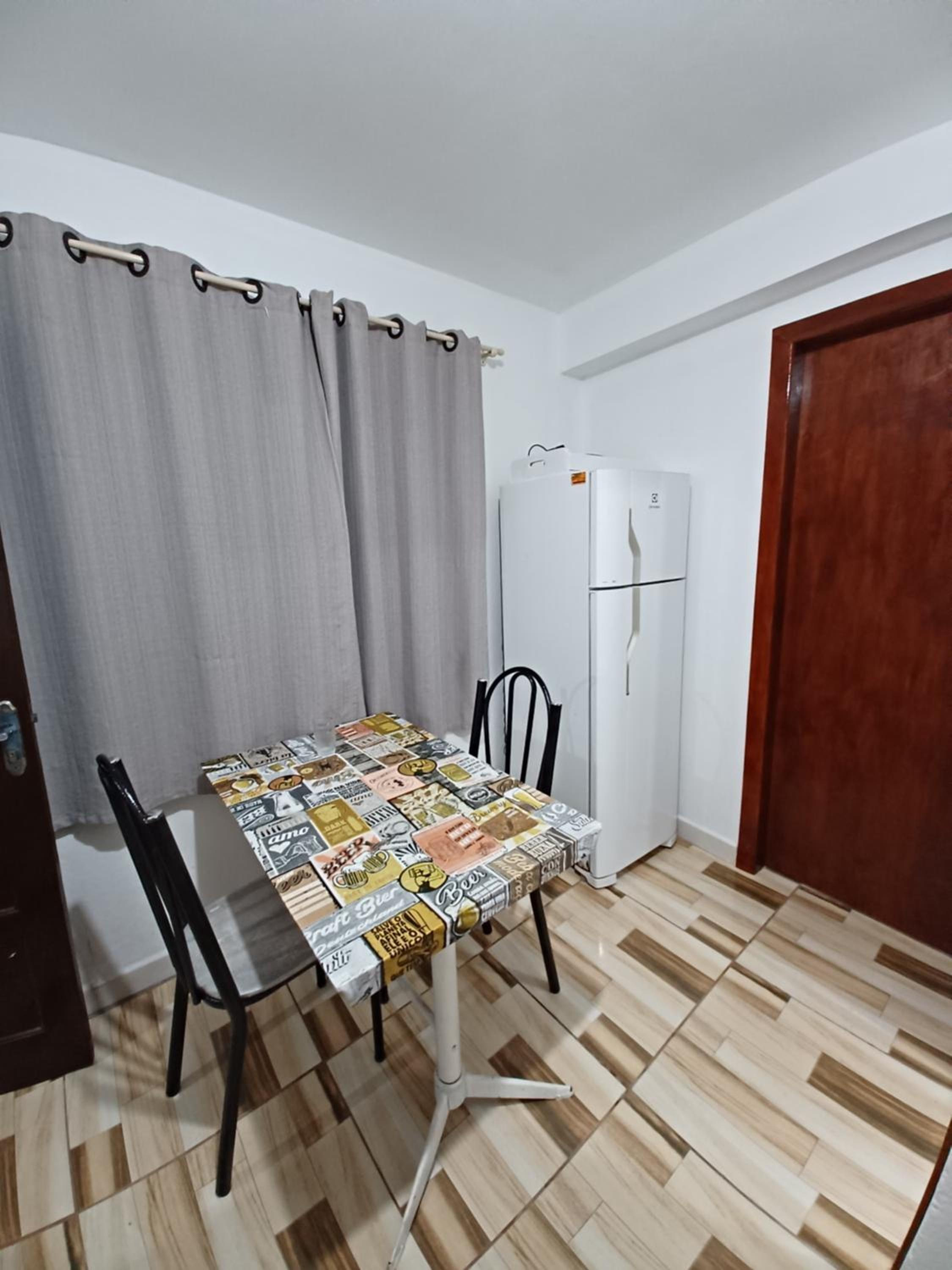 Pequeno apartamento em chacara próximo às praias com internet