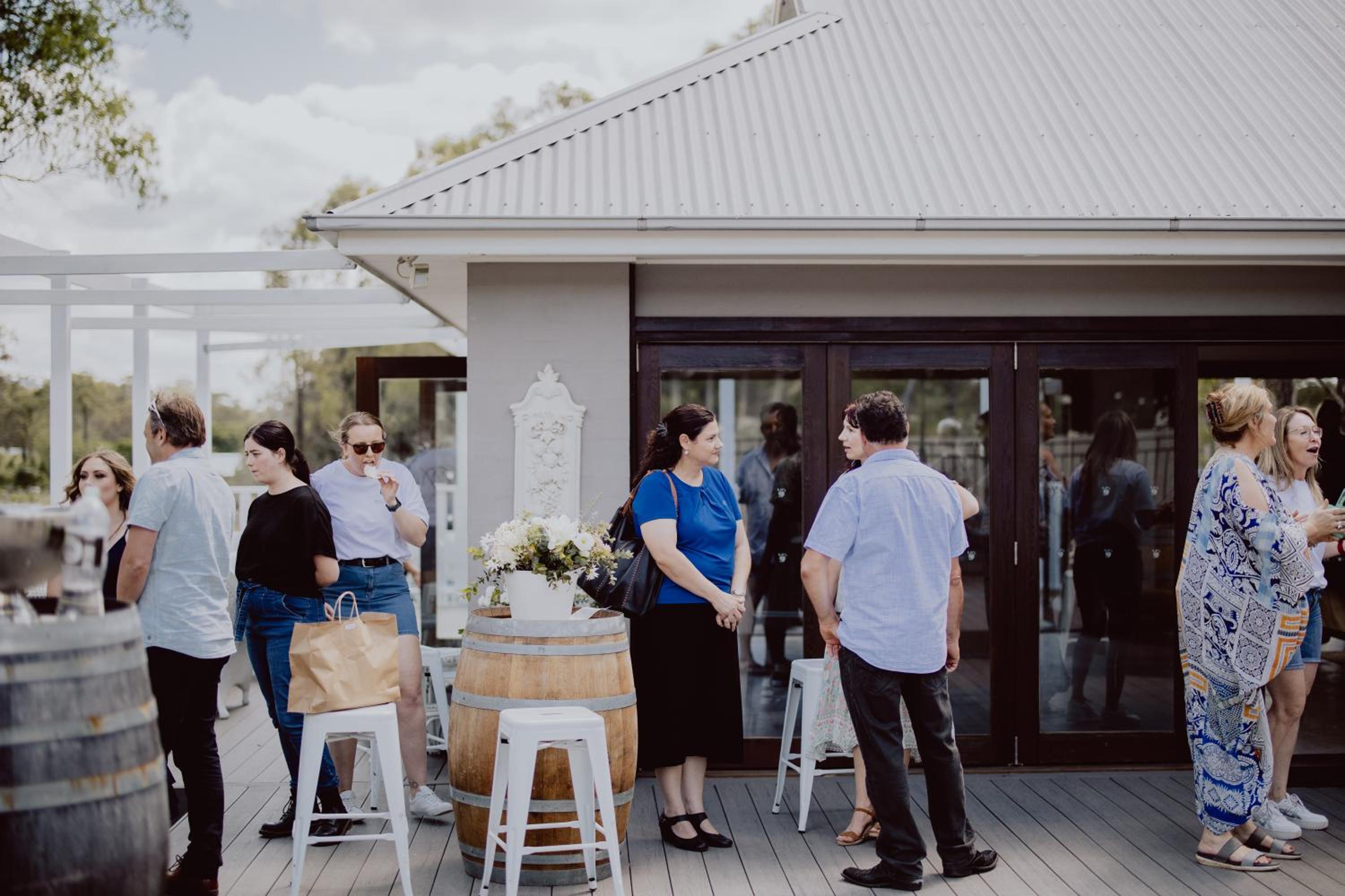 Thistle Hill Guesthouse - walk to many wineries and restaurants