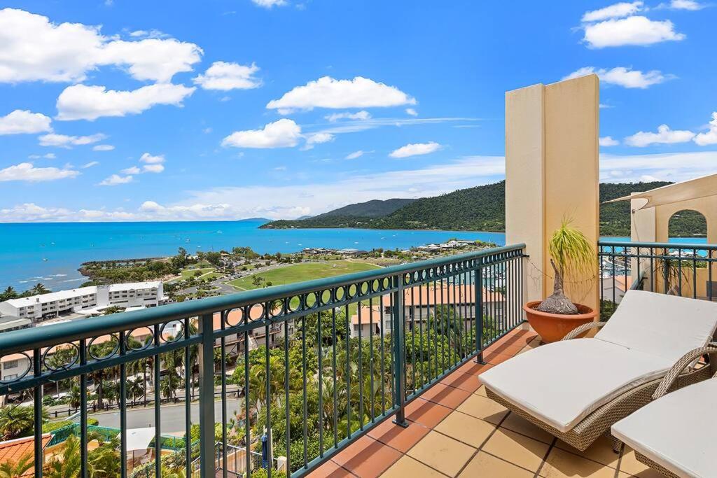 Aqua Vista