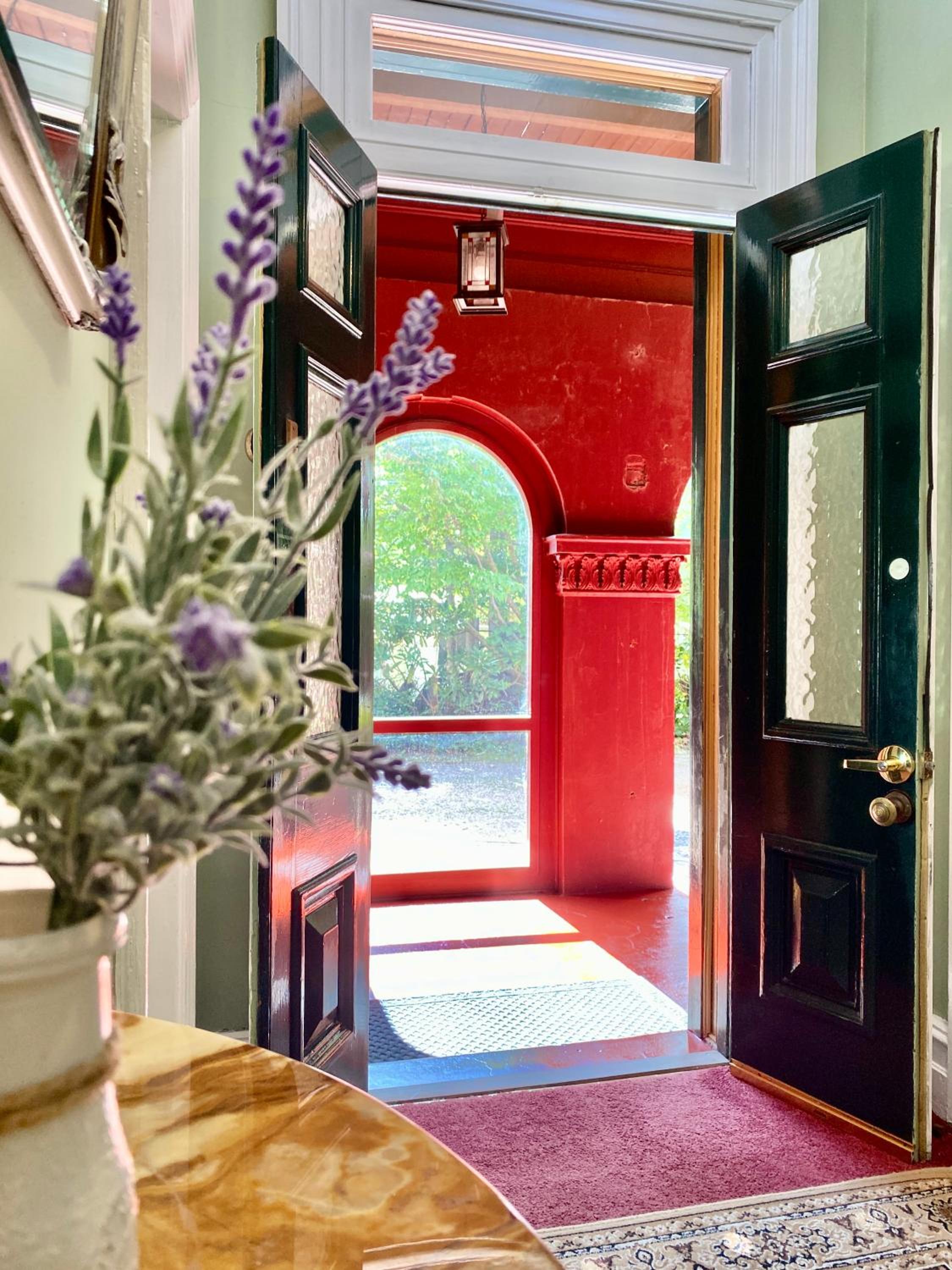 Leura House
