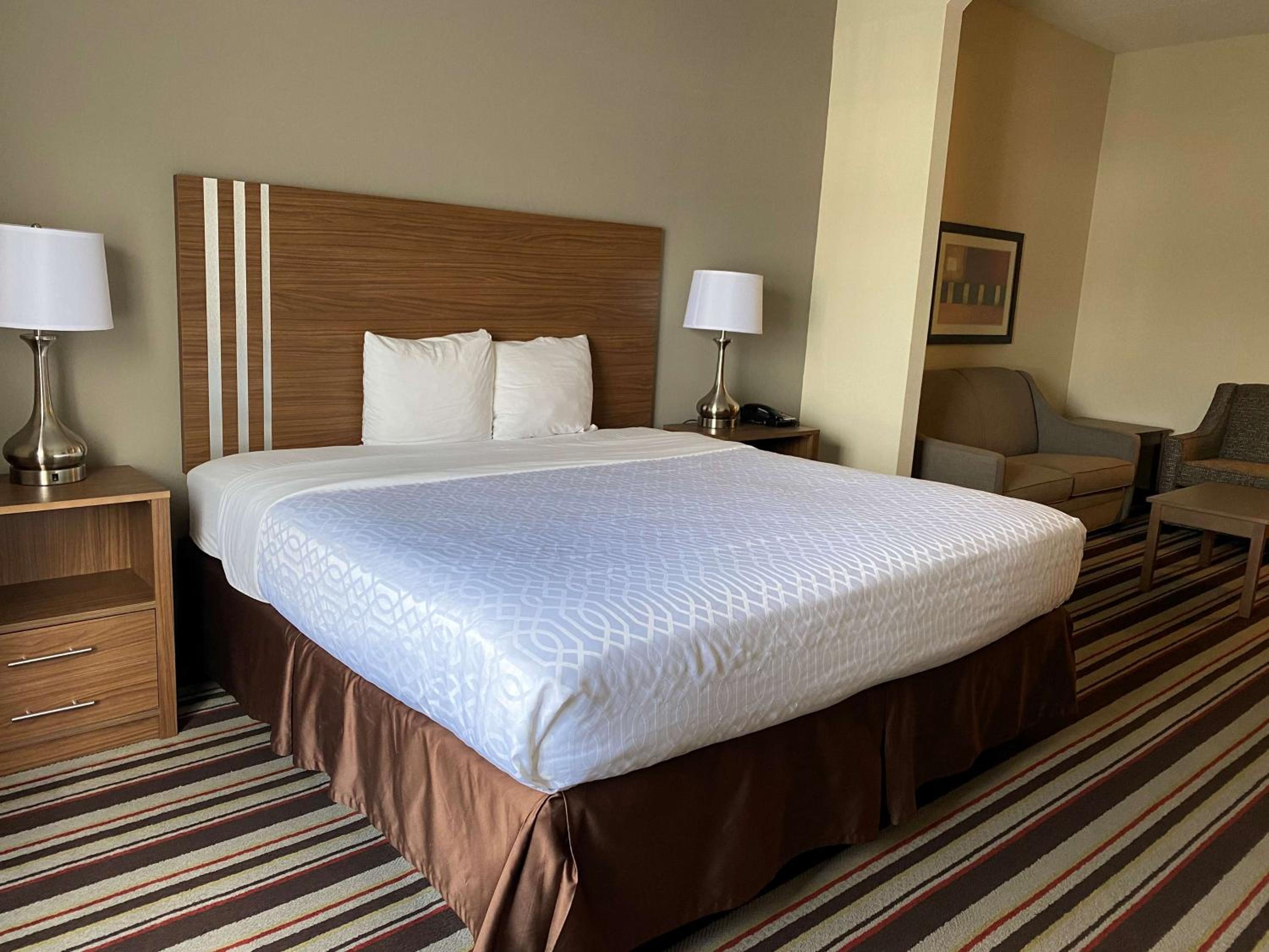 Danville Vacations - Best Western Windsor Inn and Suites - Property Image 1
