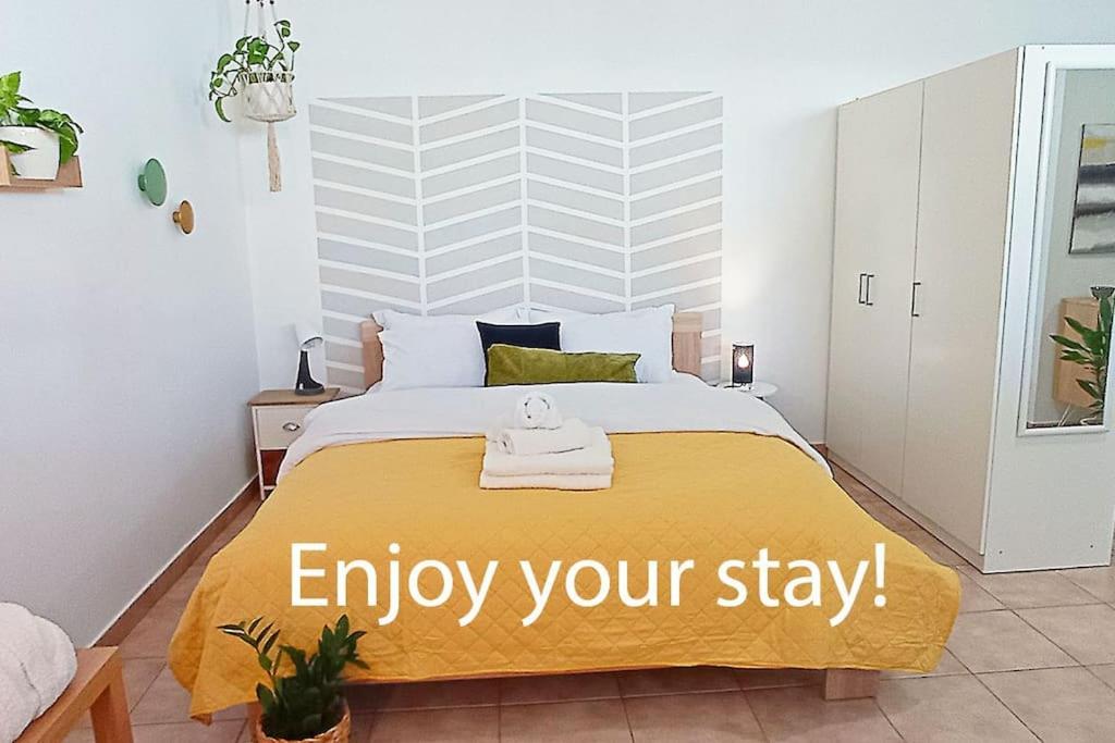 Relaxing Studio Apt, 1 min to Highway, Parking